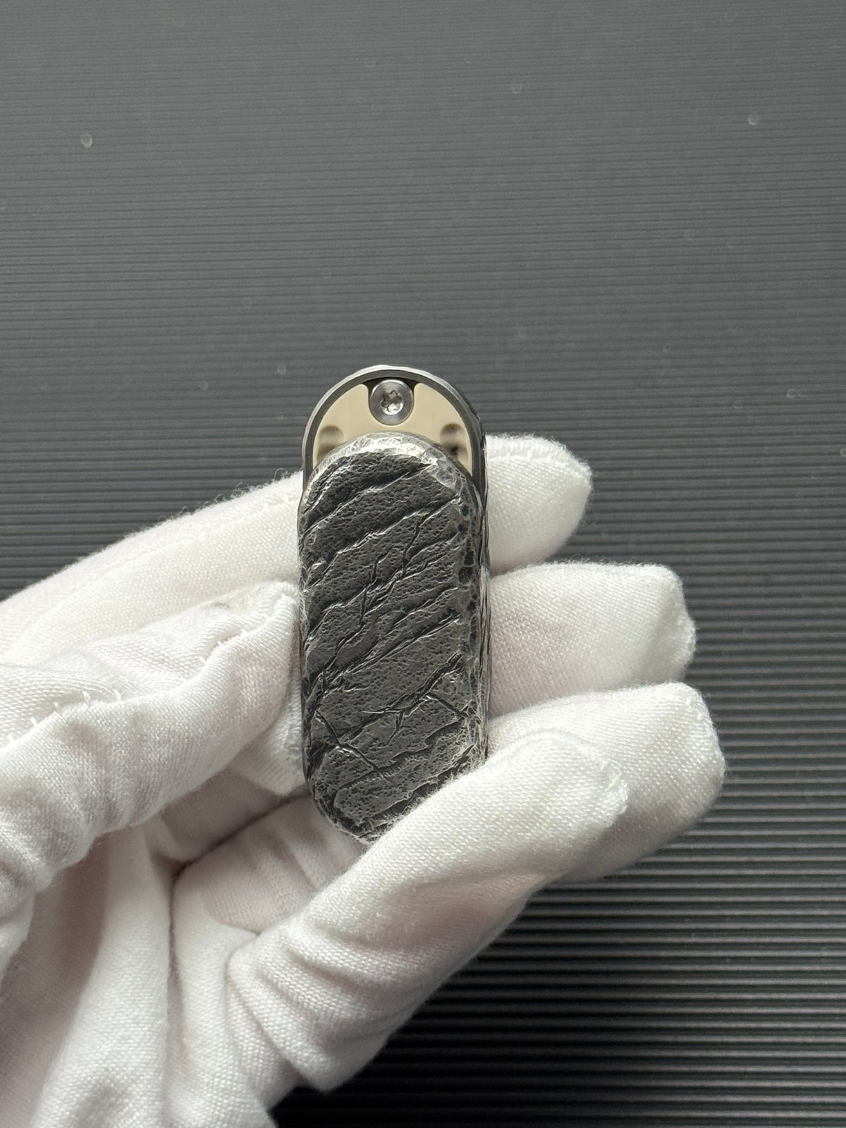 Top B Stainless Steel Stone Textured Engraved