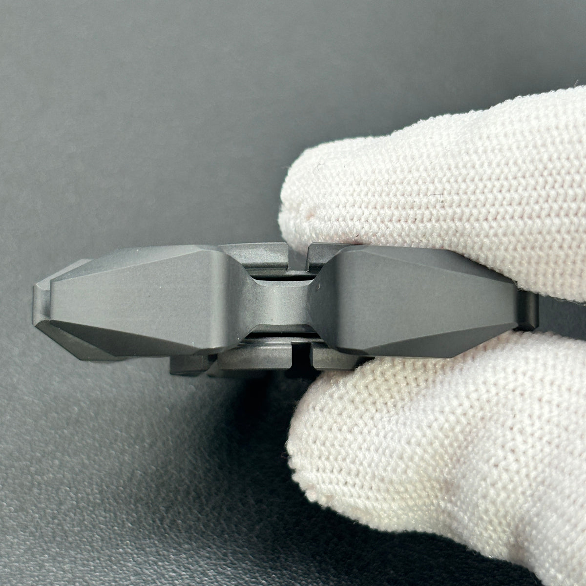 Scorpio Bearing Cap Zirconium