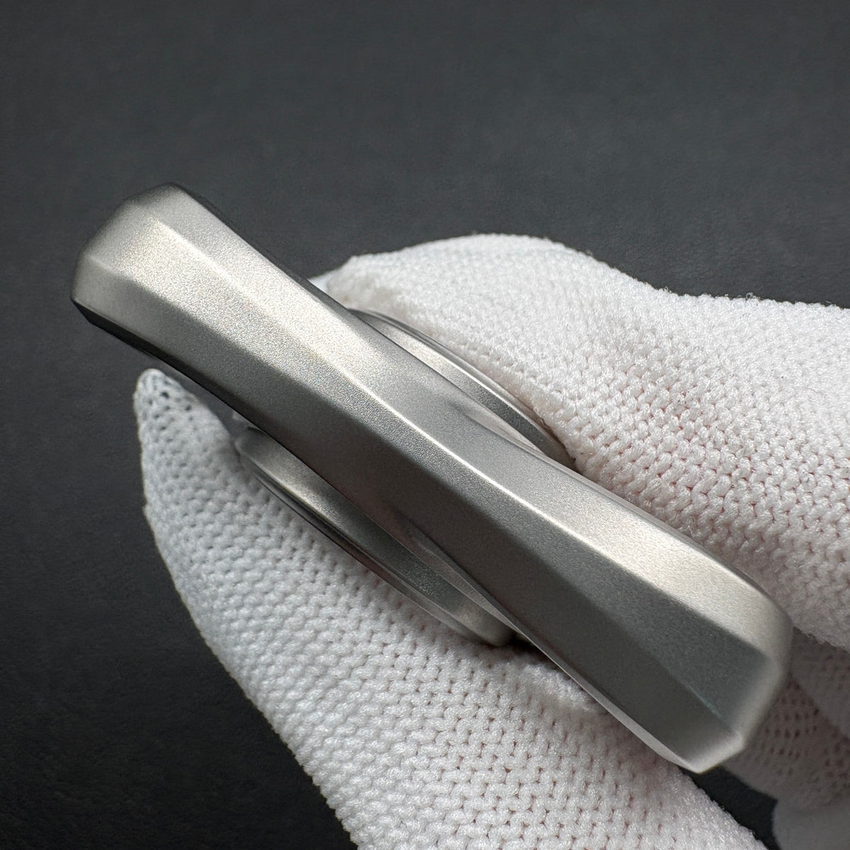 Loop Stratus Stainless Steel