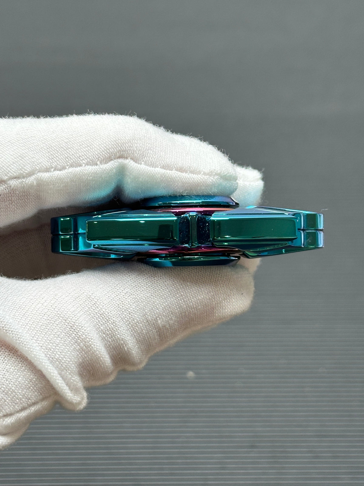 Dark Shell Opening Zirconium