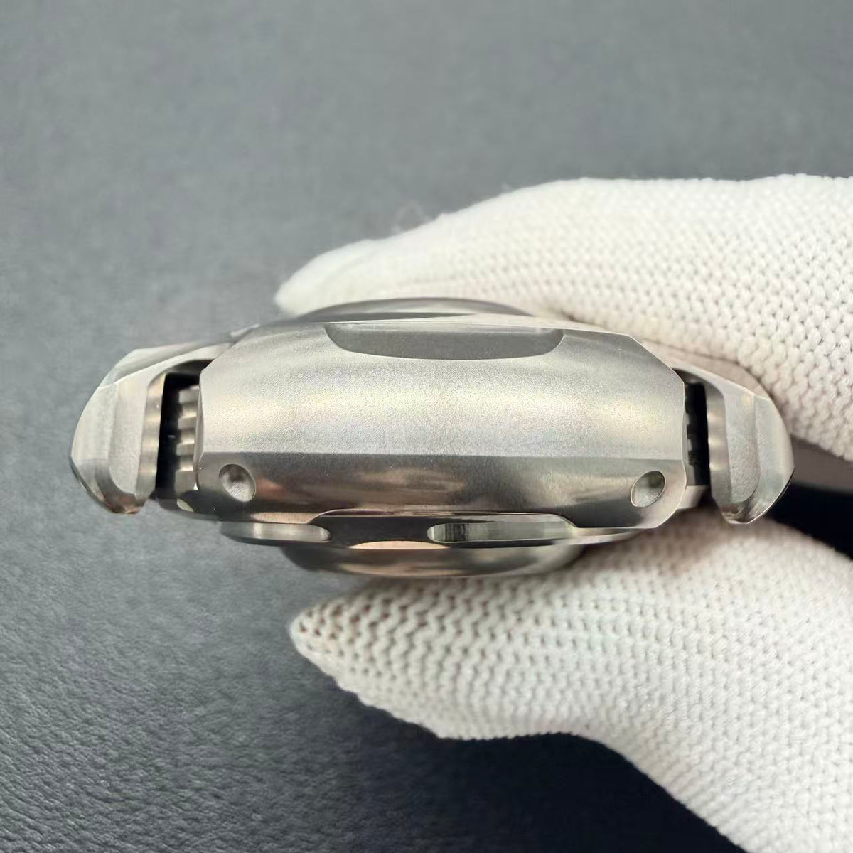 Resonance Titanium