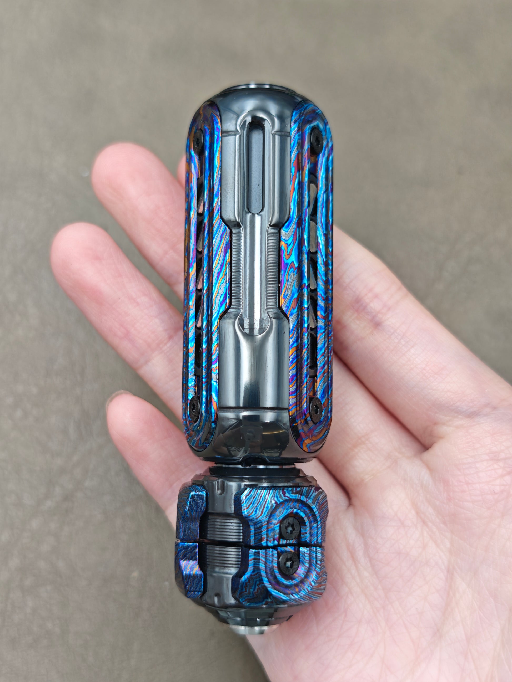 SHAKE Zirconium Polished