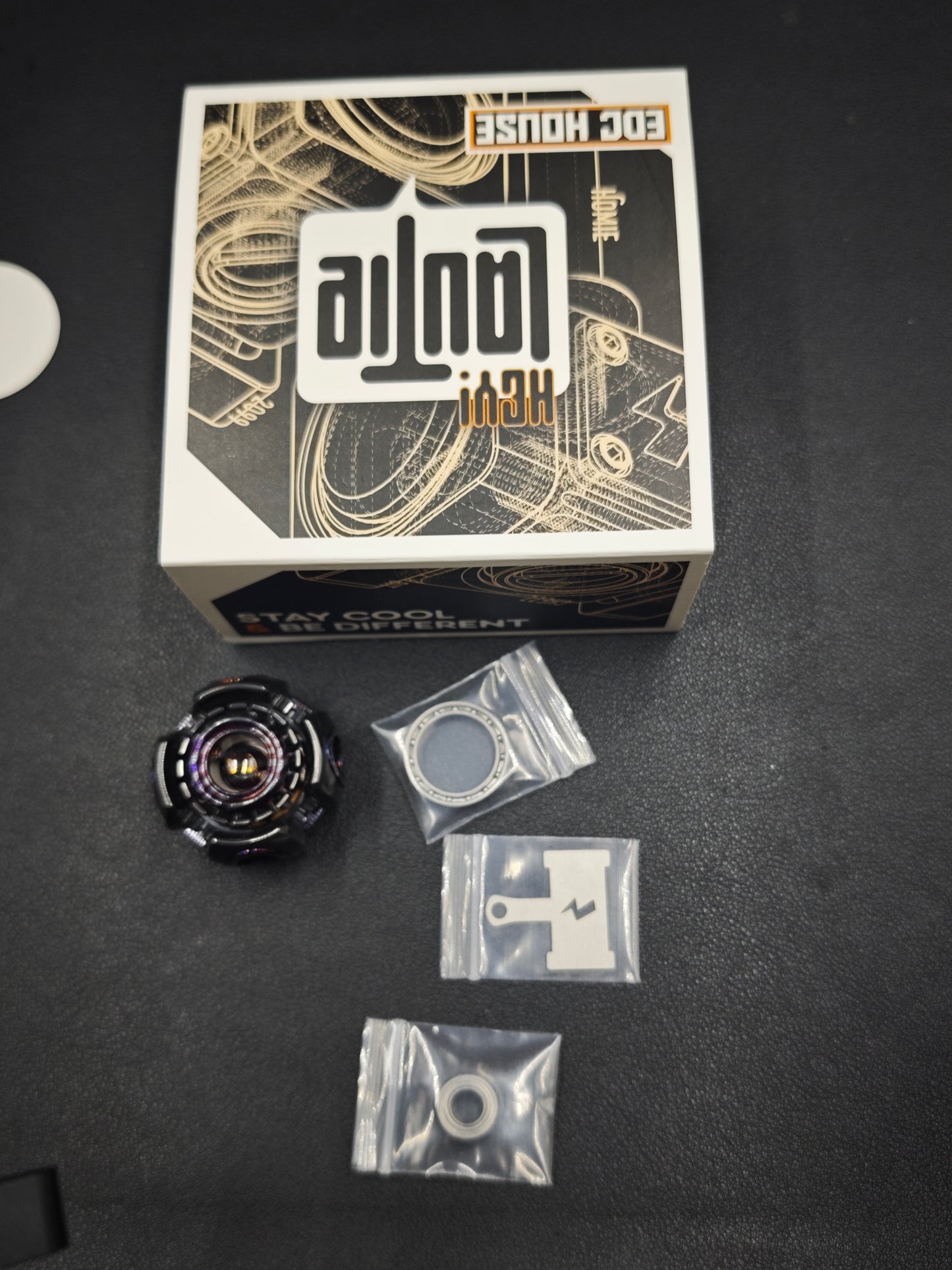 Noiz O Zirconium Zircuti