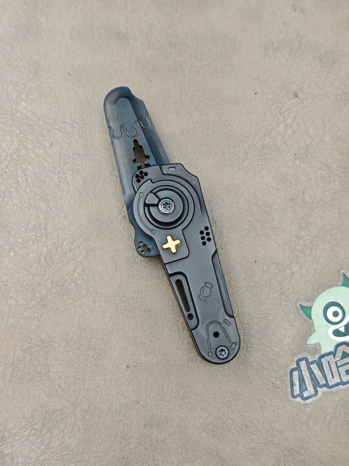 Dimension Slash Pry Bar Titanium