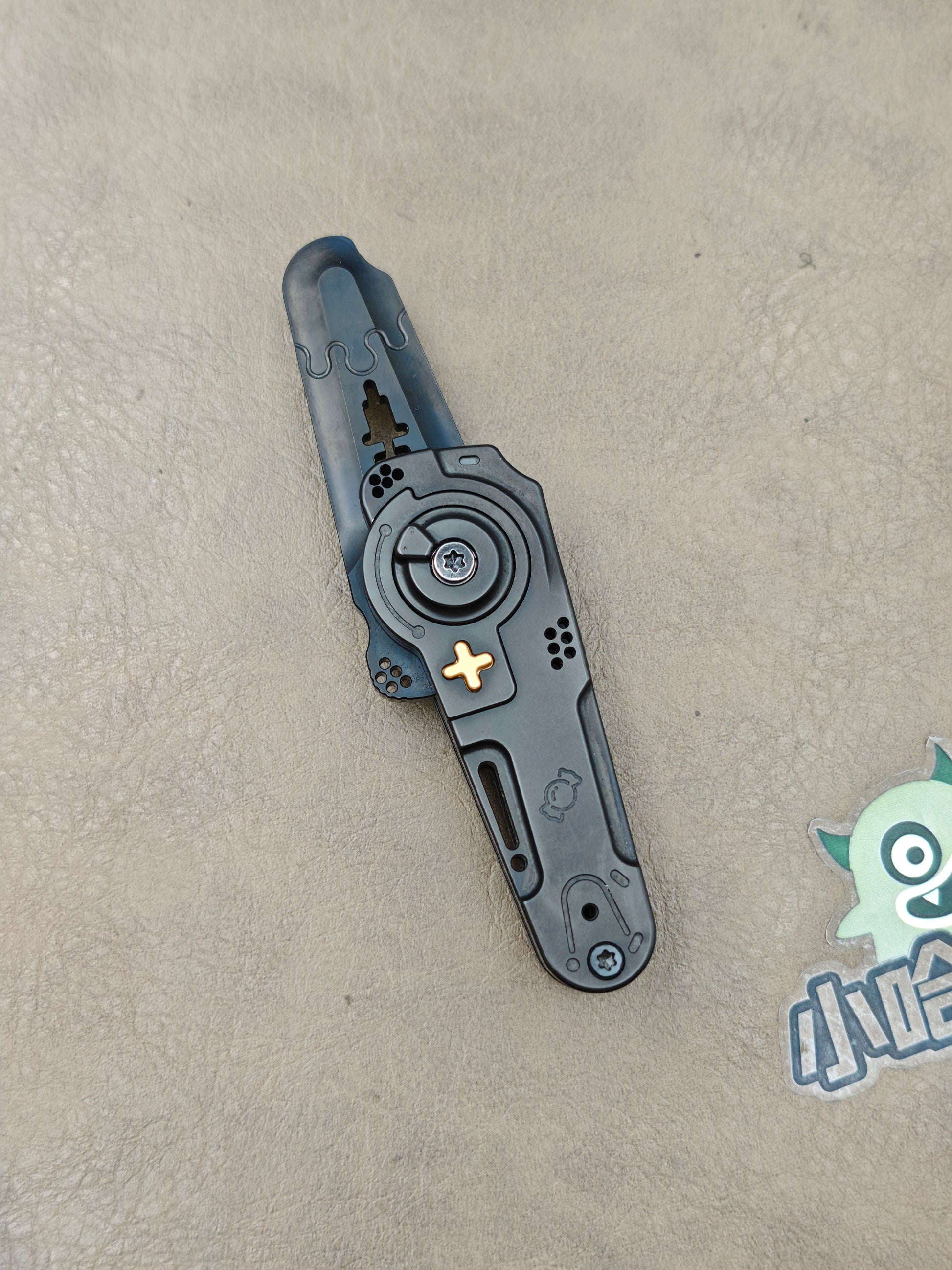 Dimension Slash Pry Bar Titanium