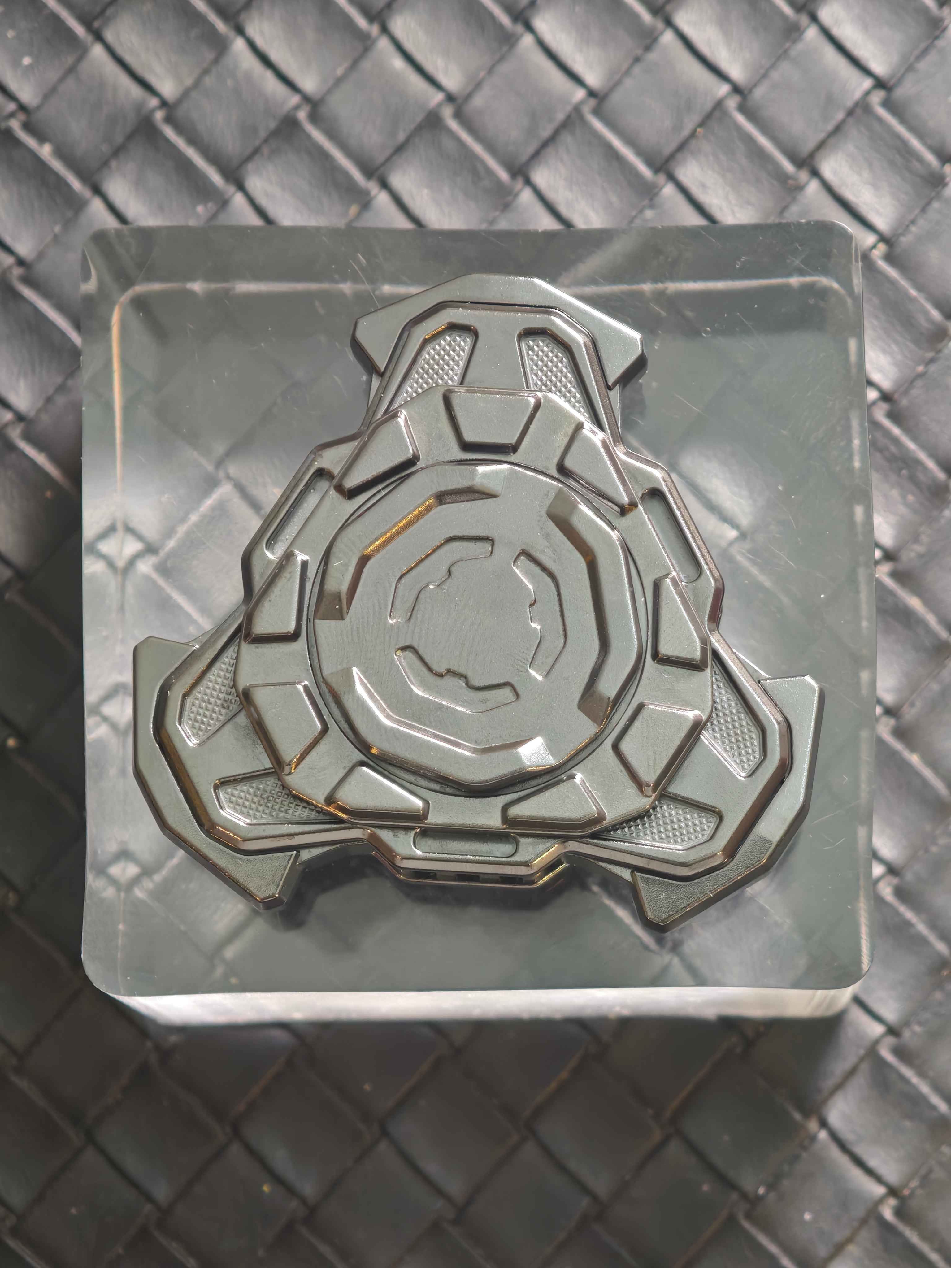 Triple Leaf Ignition Shell Opening Zirconium