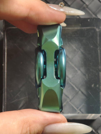 Pan Yixian Zirconium