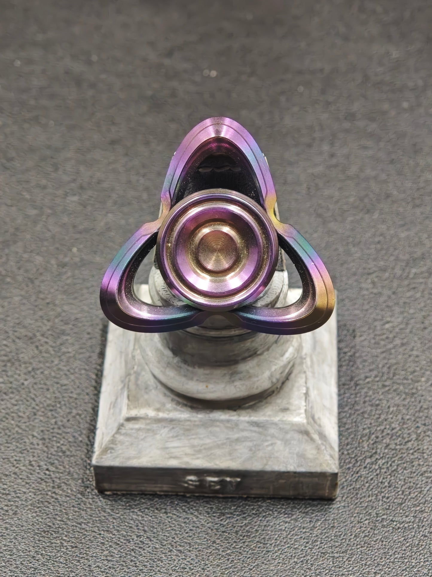 Cat's Eye Tungsten
