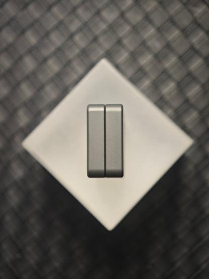 Mute Zirconium