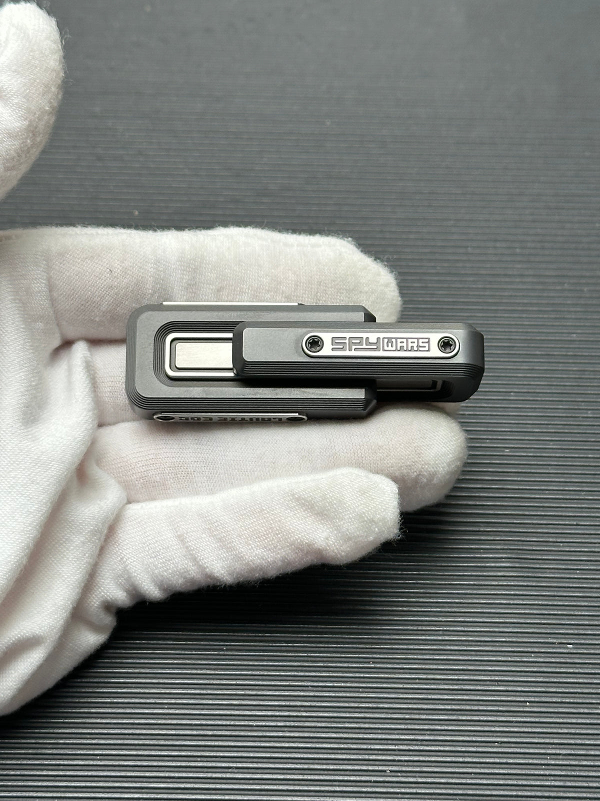 X Lock Zirconium