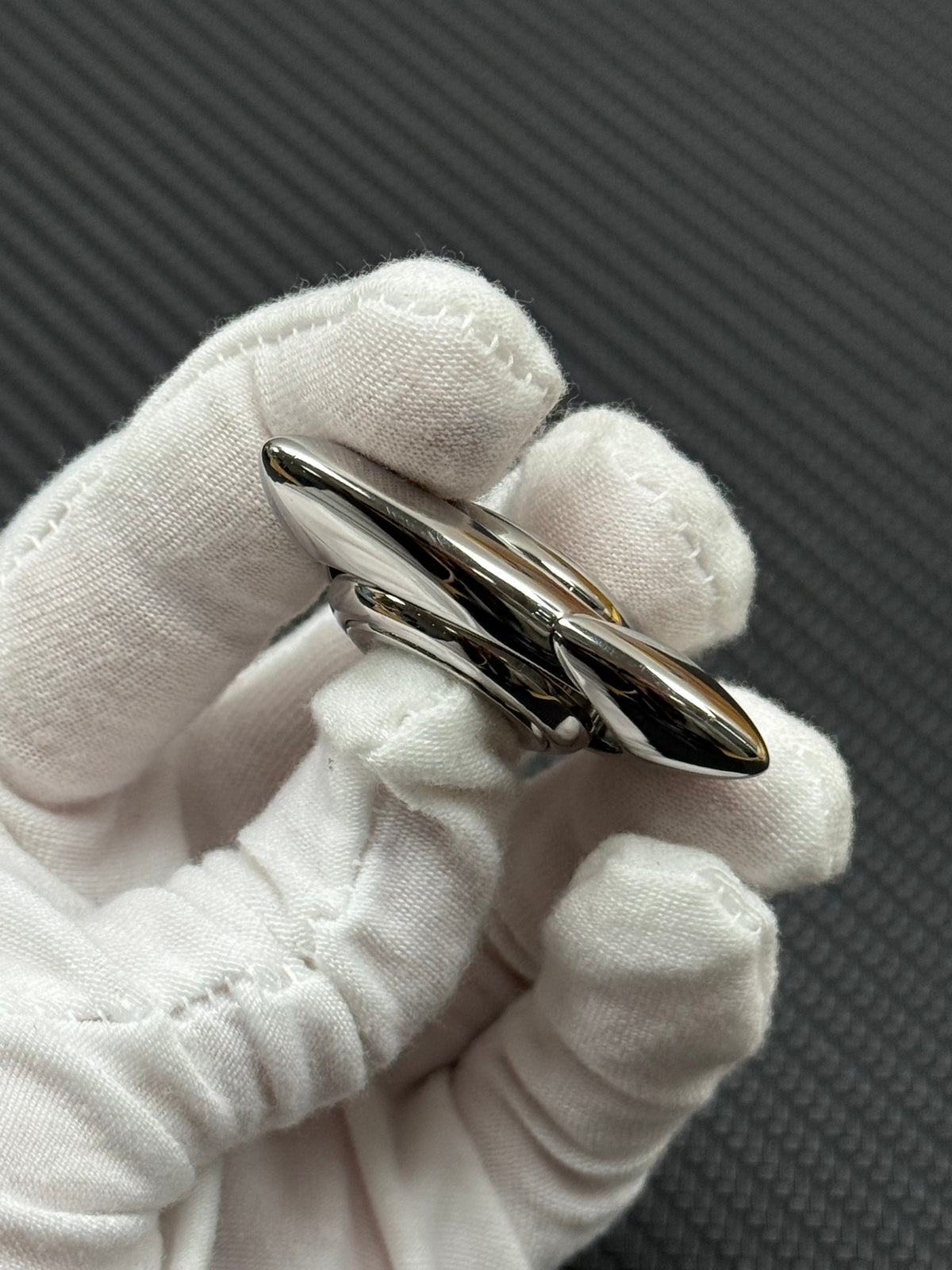 Wind Stainless Steel Polished