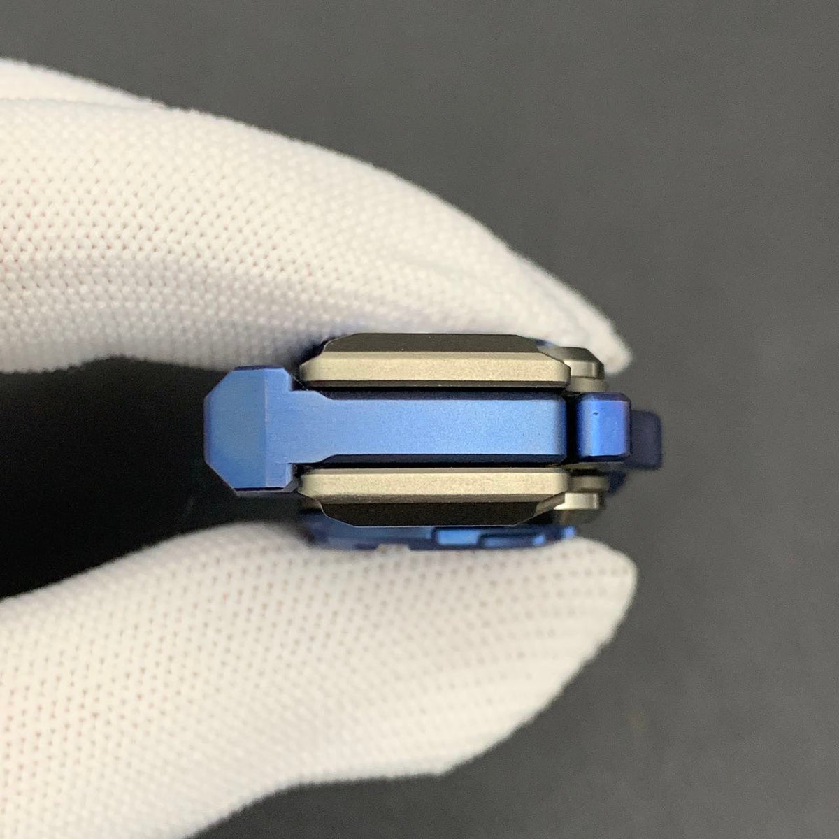 RX 02 Titanium Color-Anodized