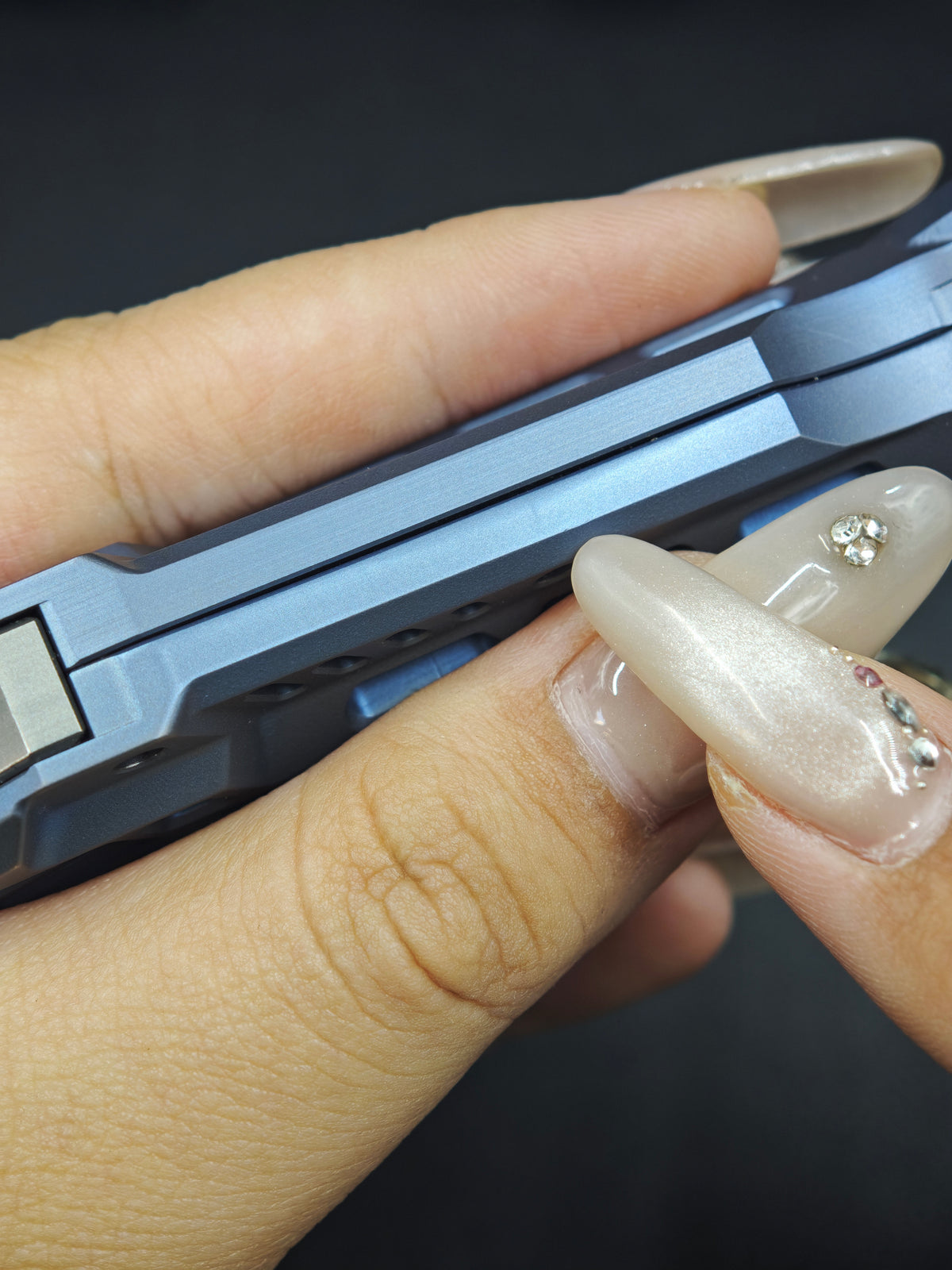 Qi Hang Titanium