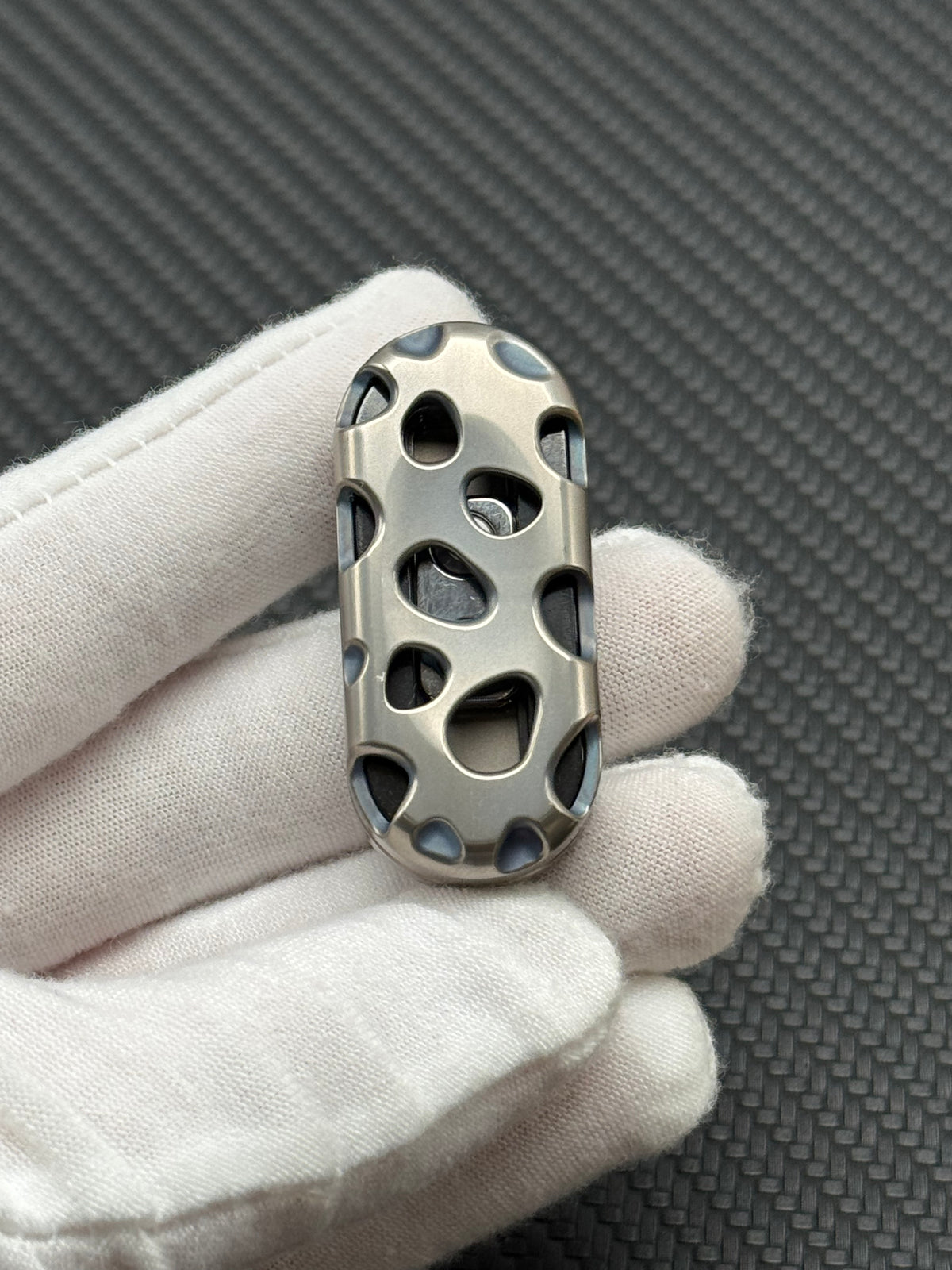 Top B Titanium