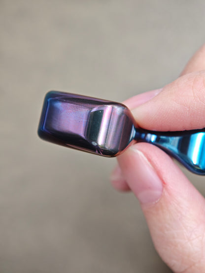 Three-Leaf Horizon Zirconium Oil Slick