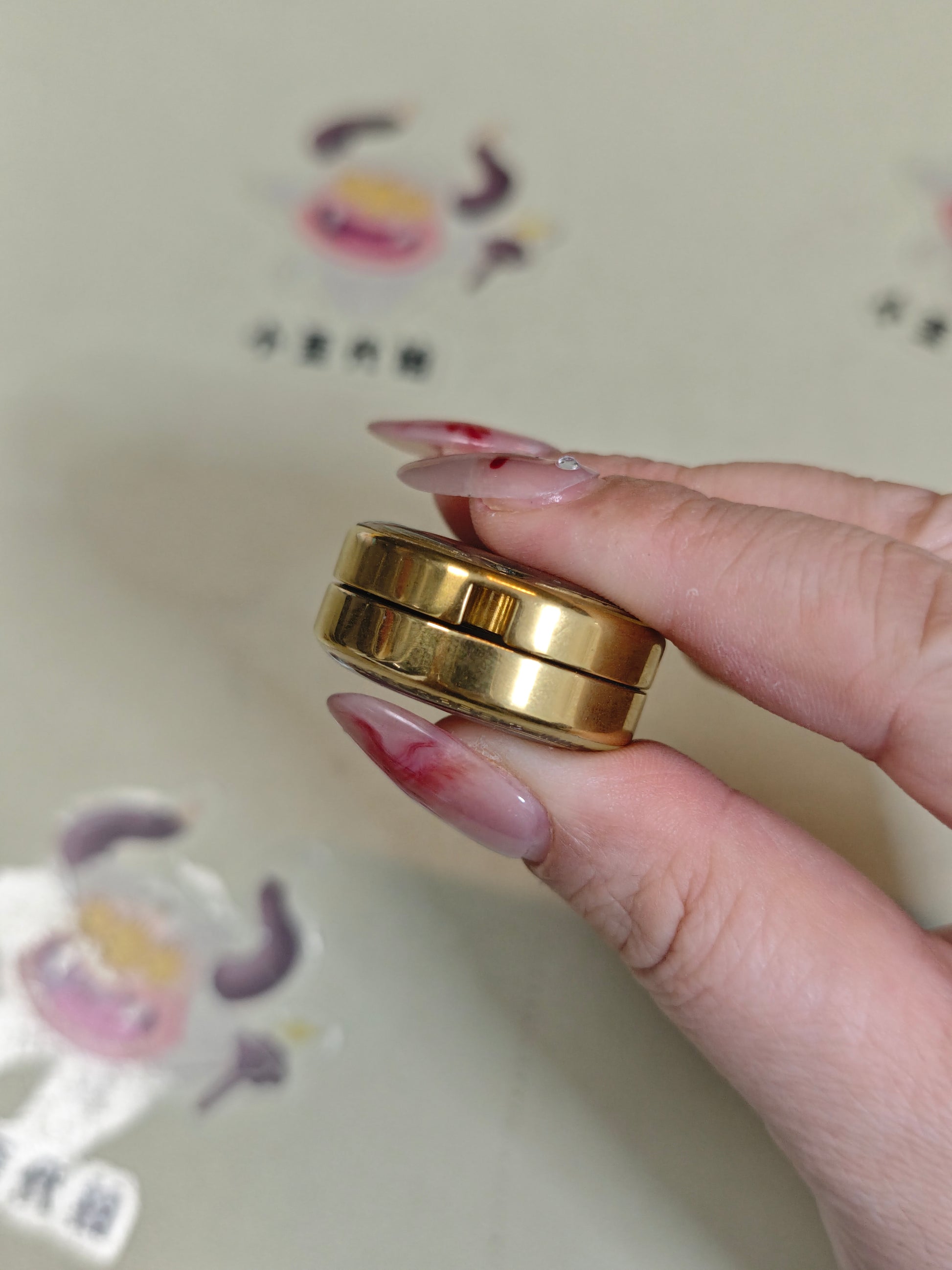 Groove Zirconium Gold Plated Resin-Sealed
