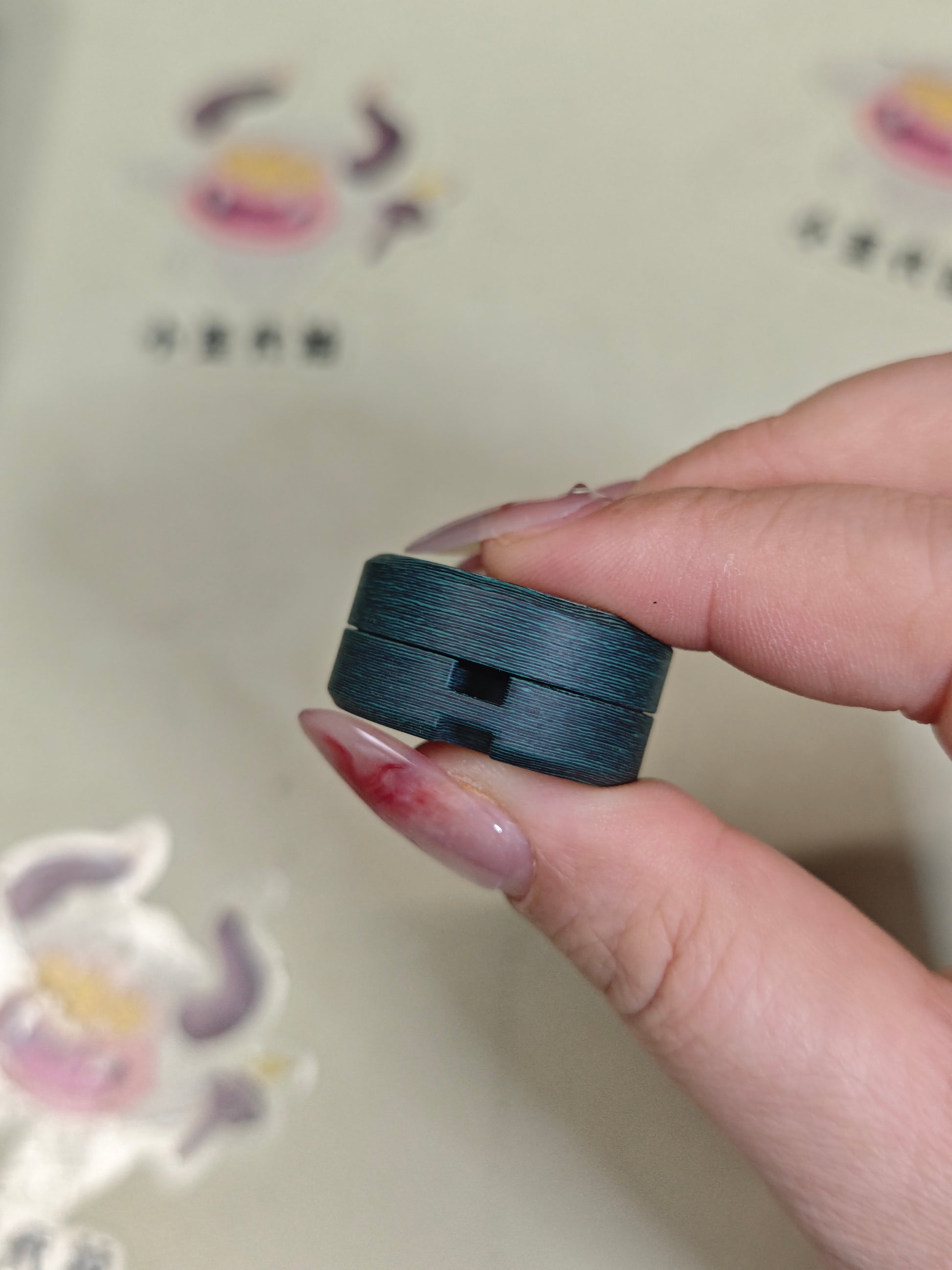 Greedy Cat Carbon Damascus