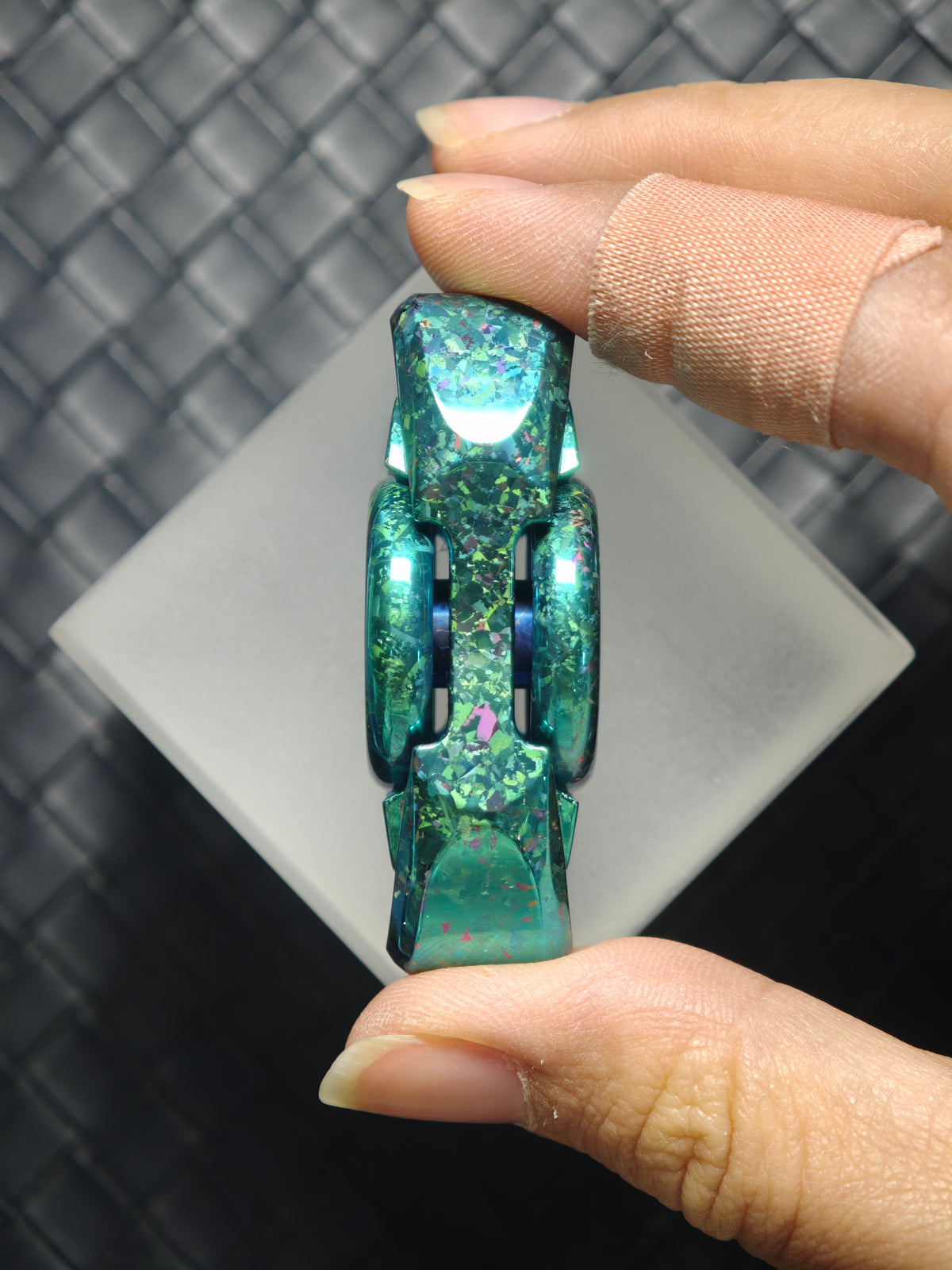 Pan Yixian Crystallized Titanium
