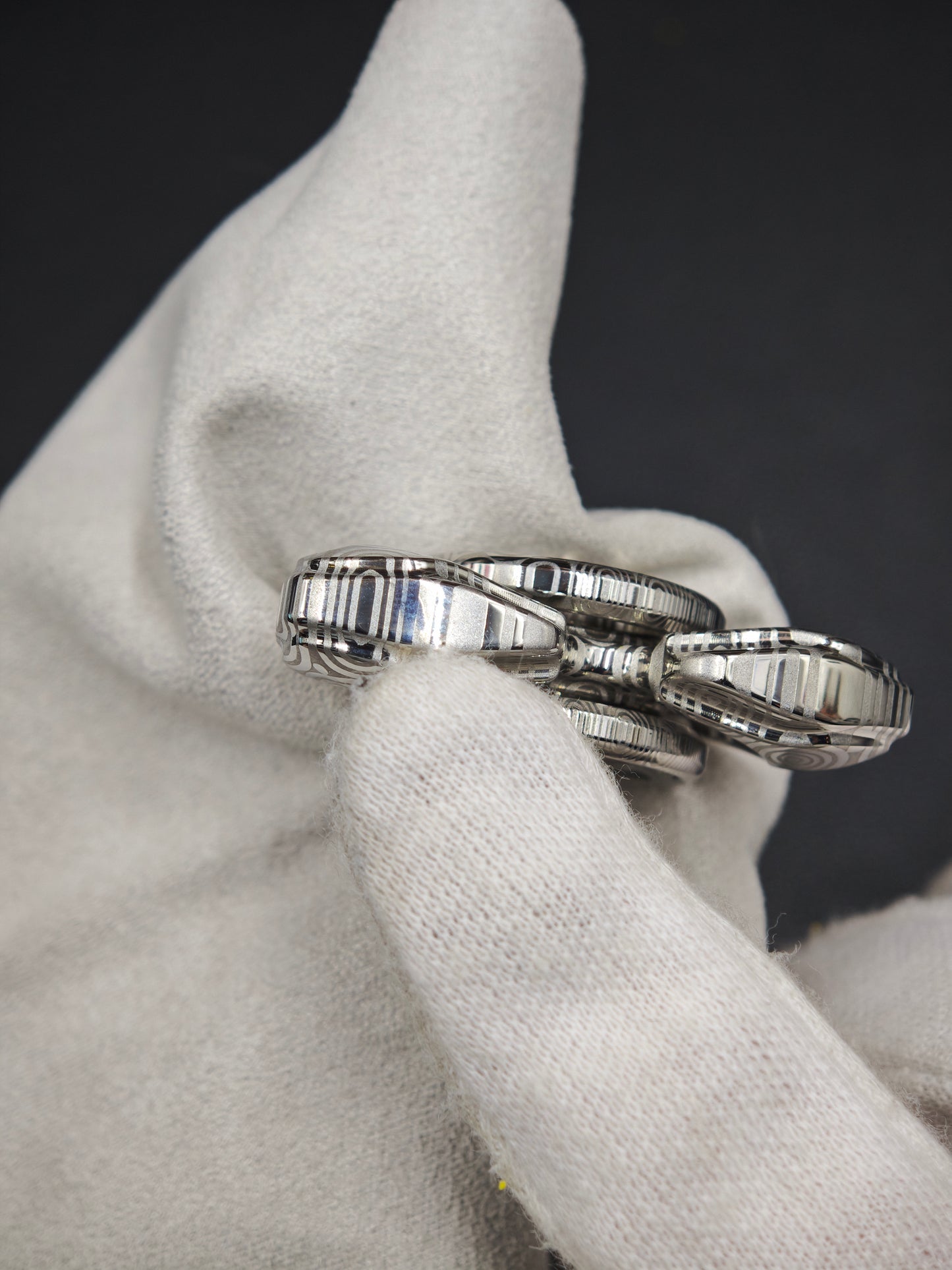 Toothless Mini Pearl White Damasteel