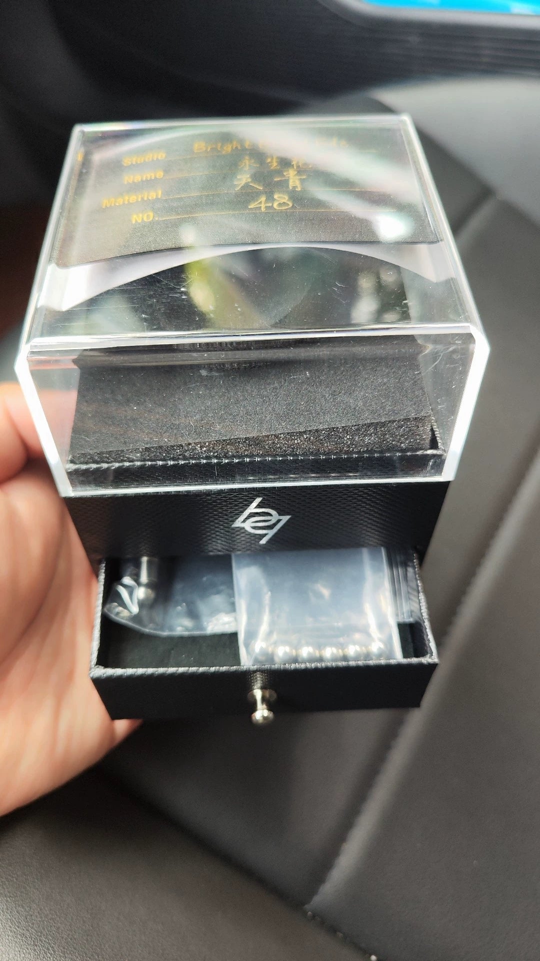 Eternal Flower Zirconium