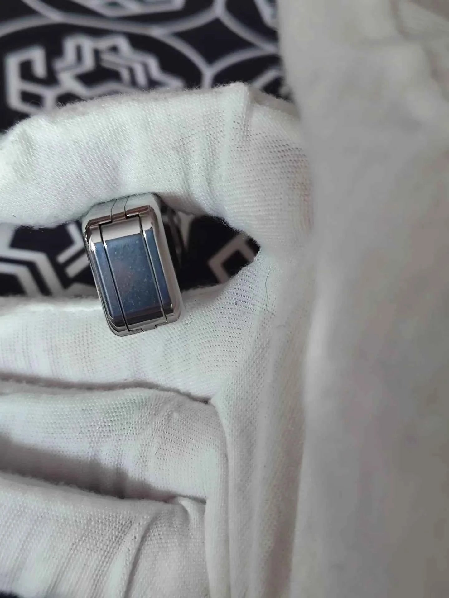 Slider-Feeling Mechanical Stainless Steel