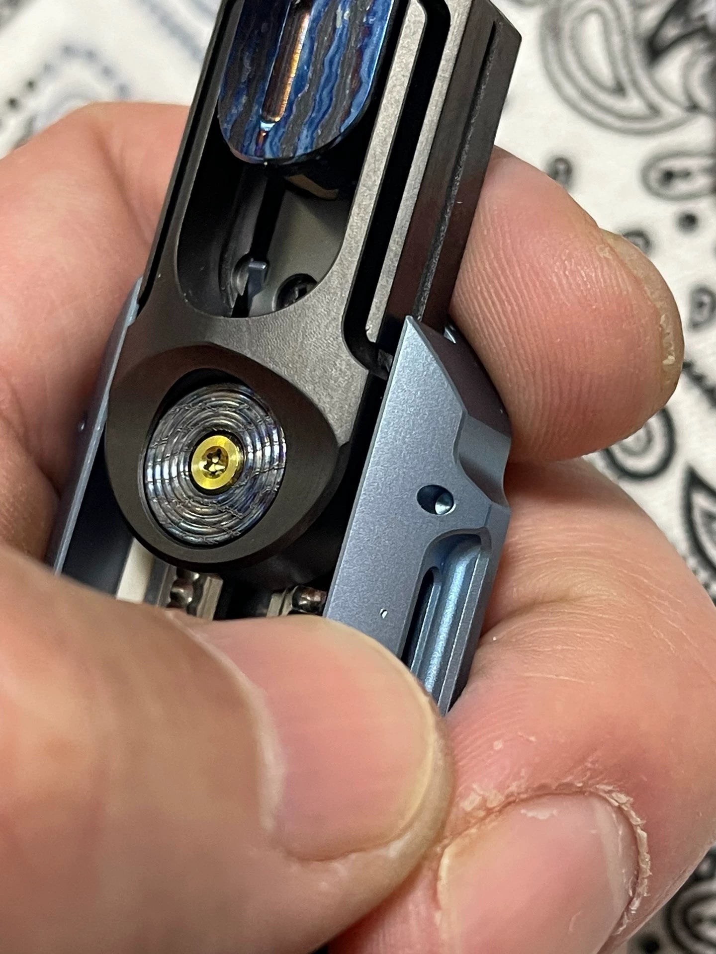 Roche Strike Titanium