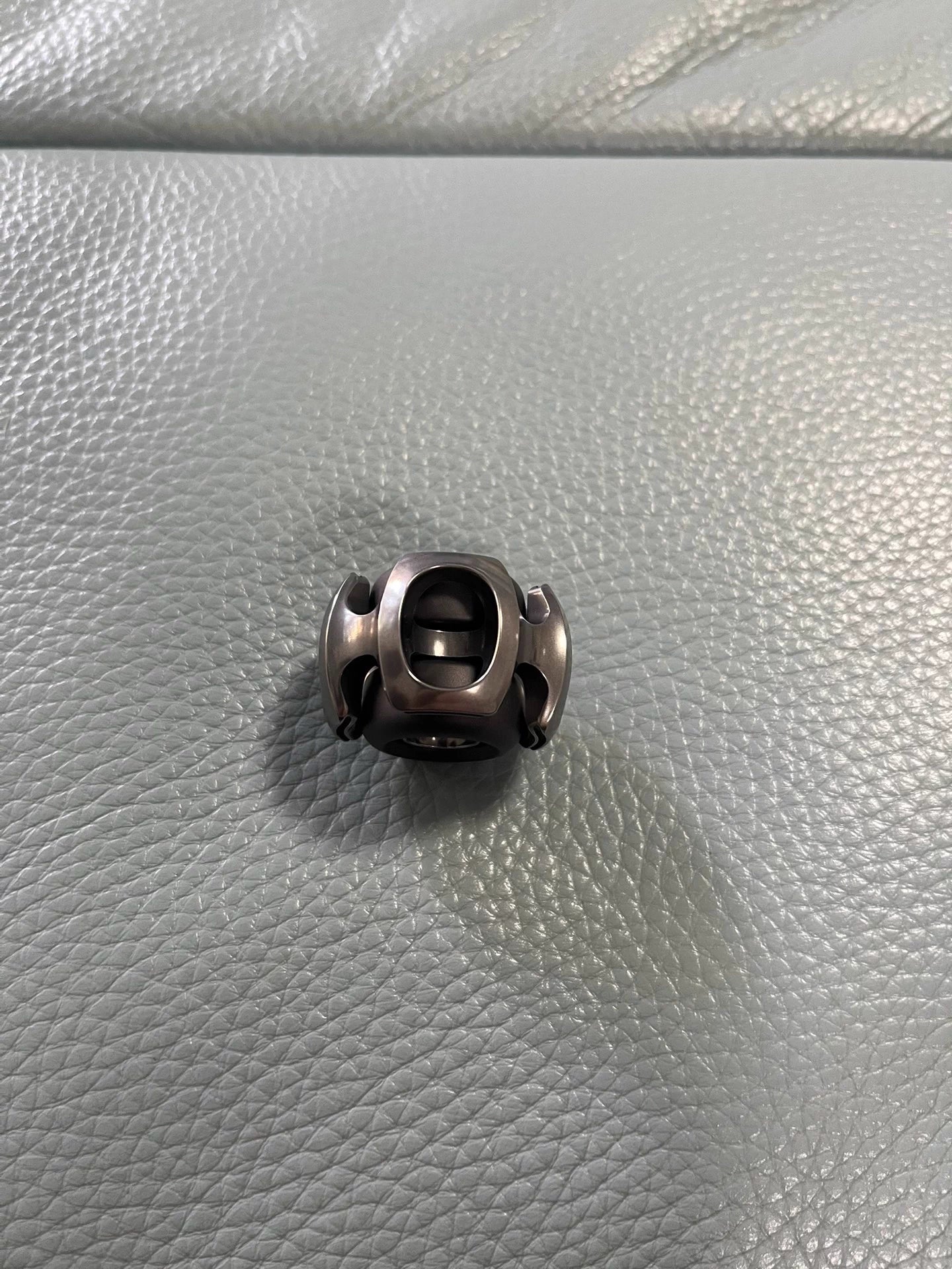 Noiz Stainless Steel