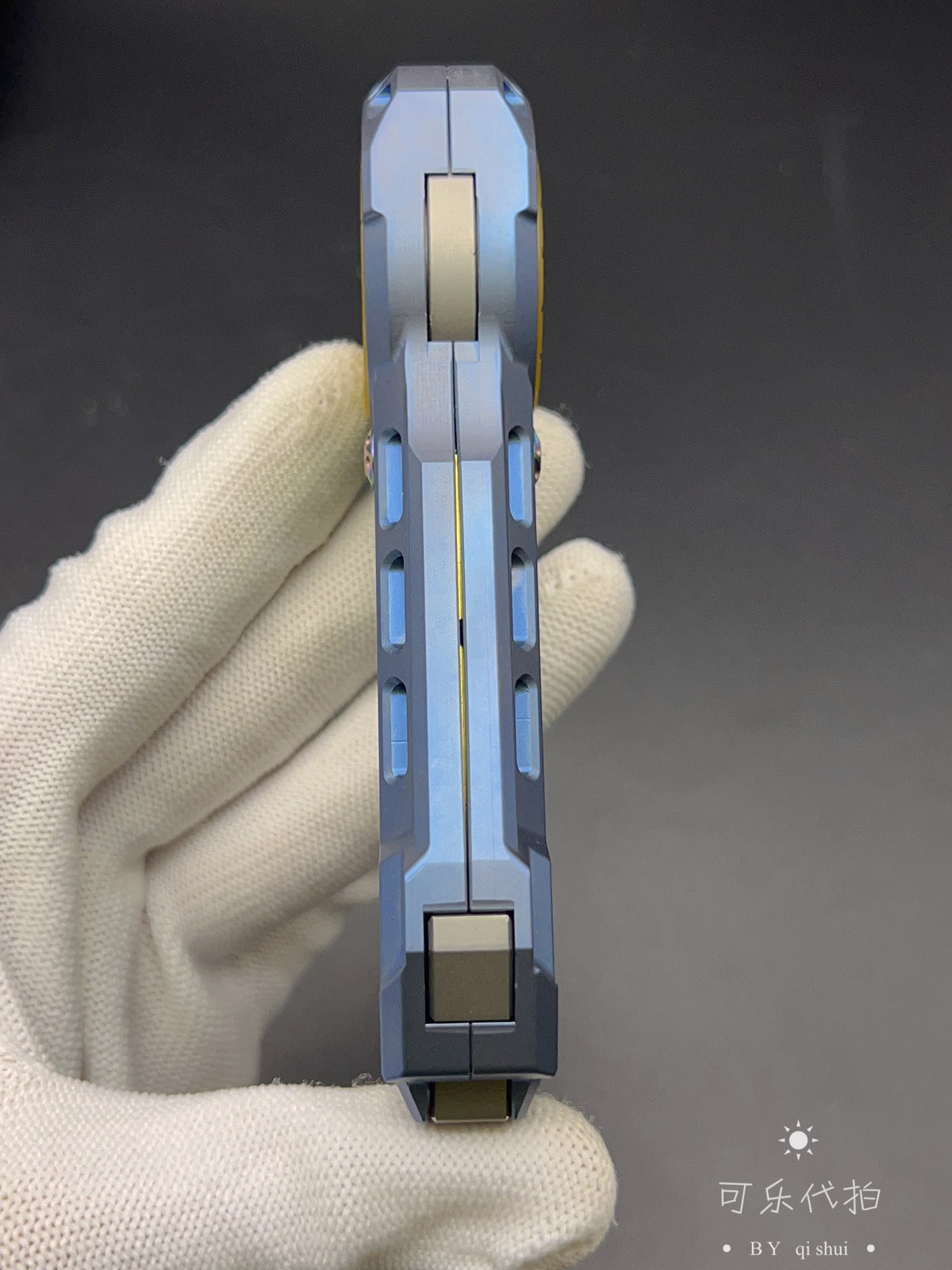 Qi Hang Titanium
