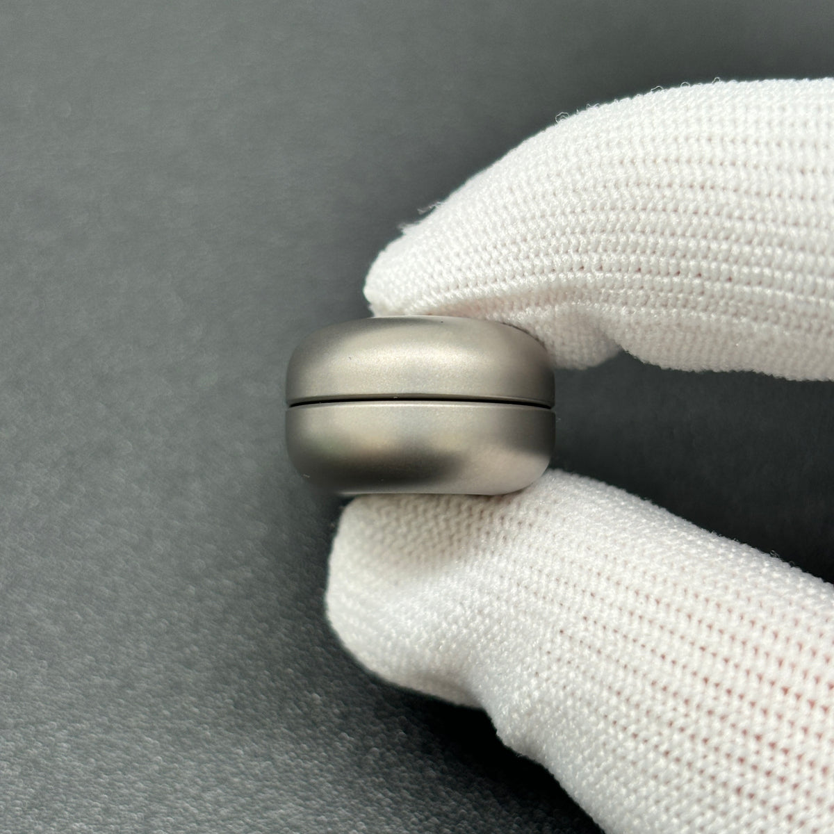 Floating Cloud Titanium Blasted