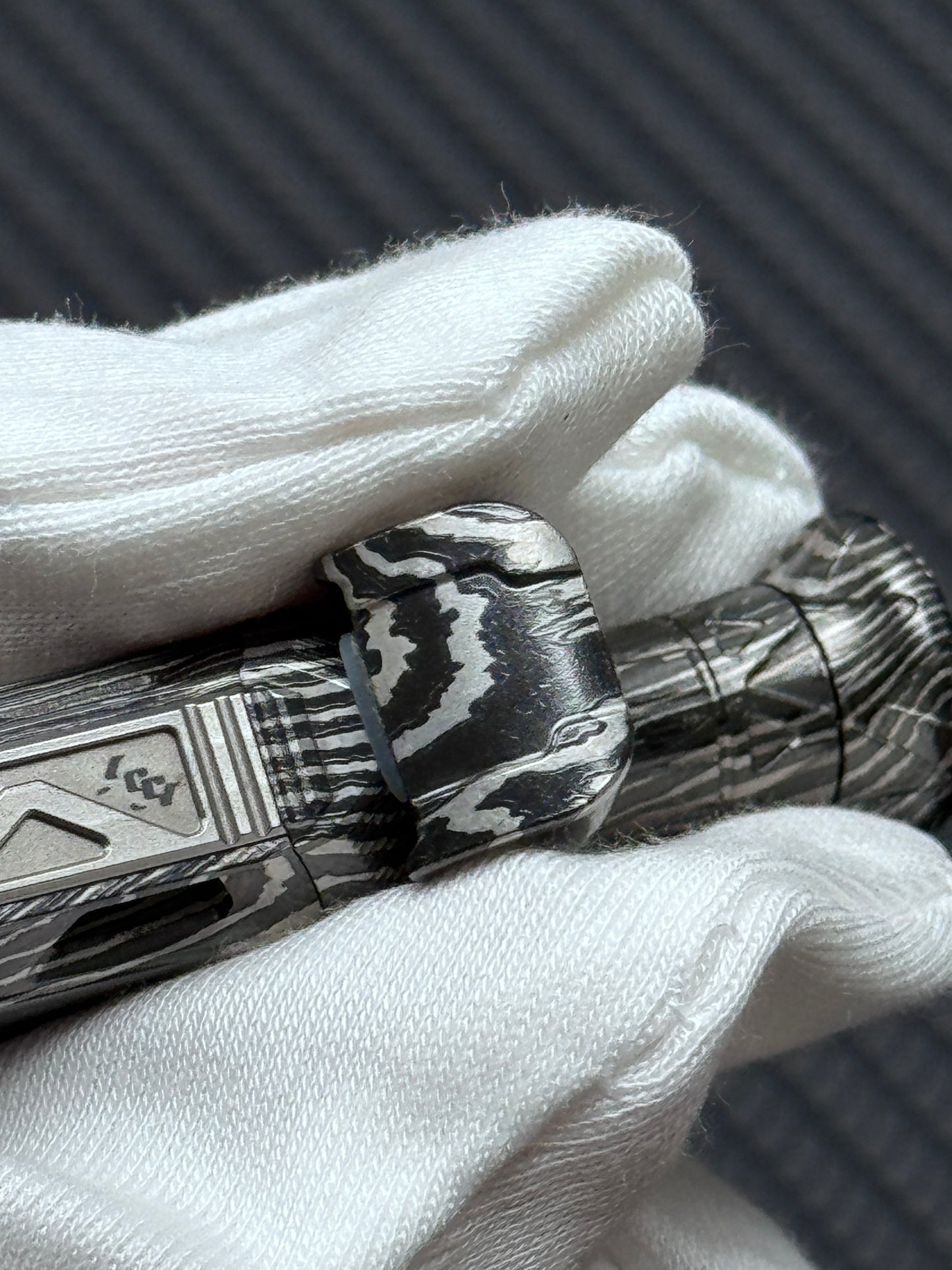 Ghost Lantern Lake Sword Zircuti