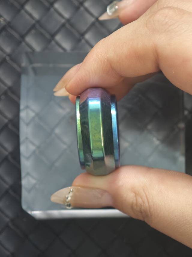 Phantom Dual Leaf Crystallized Titanium