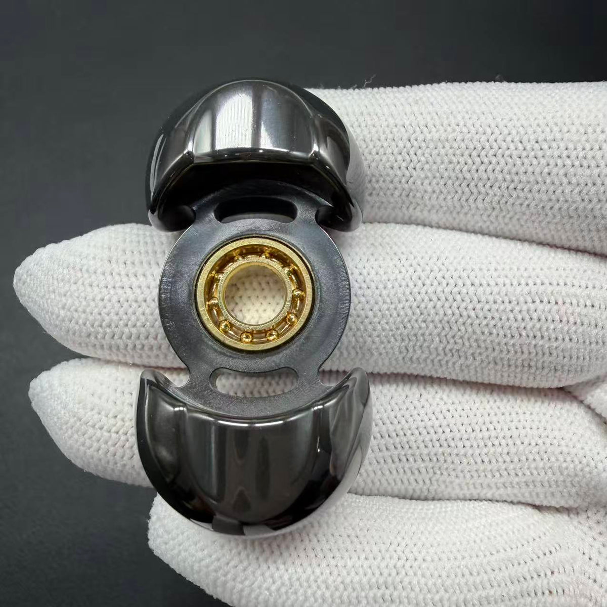 Kitty Zirconium Polished