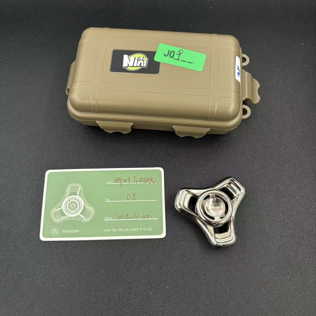 Folding Leaf Mini Titanium Polished
