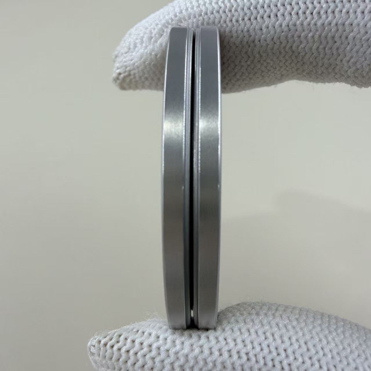 Showdown Mechanical Track Stainless Steel