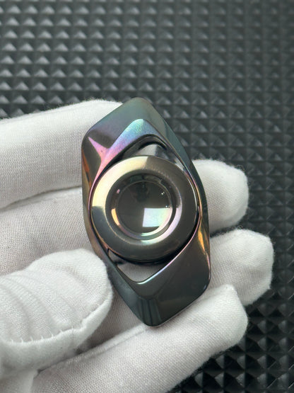 Mirror Eye Zirconium Oil Slick