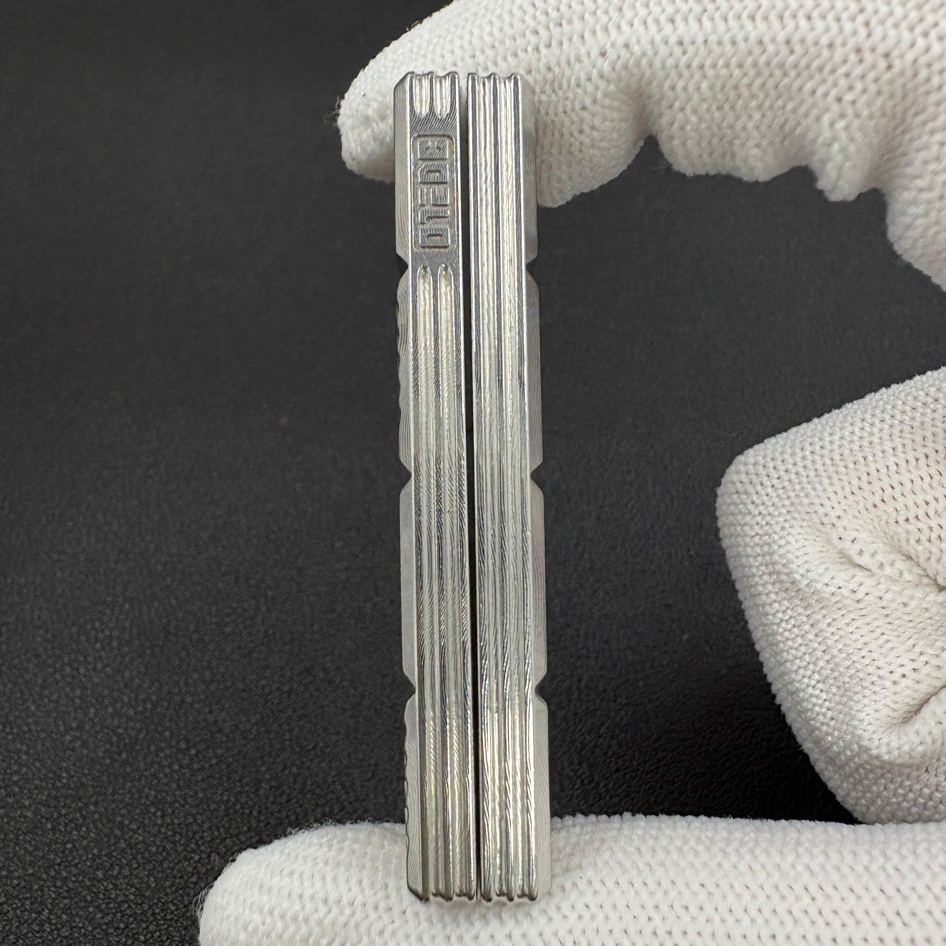 Ultra Thin Wafer Damasteel