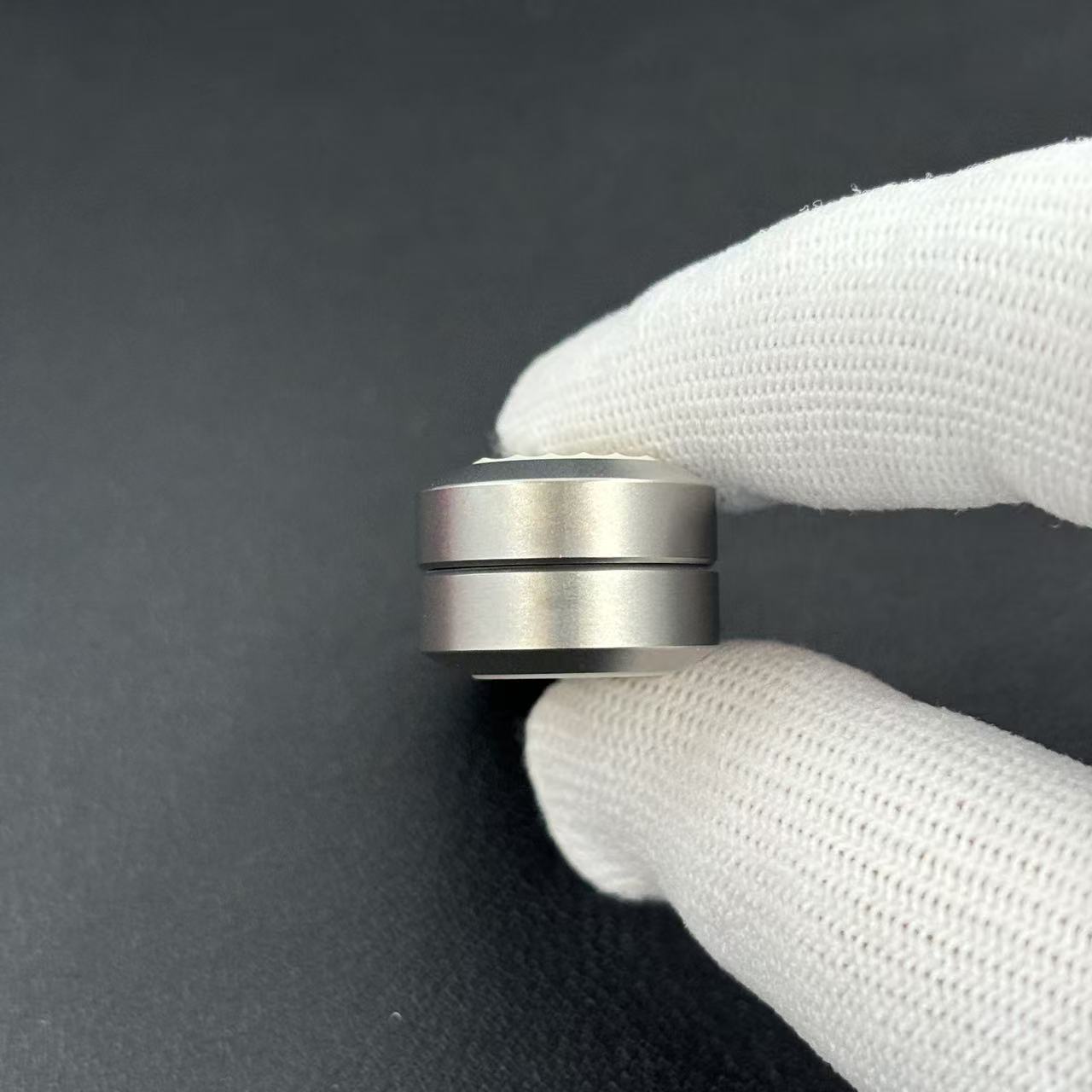 Pipa Plate Titanium