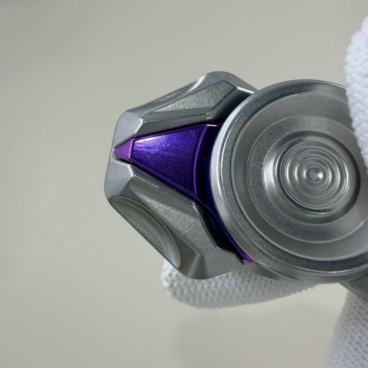 Spin Titanium Stainless Steel