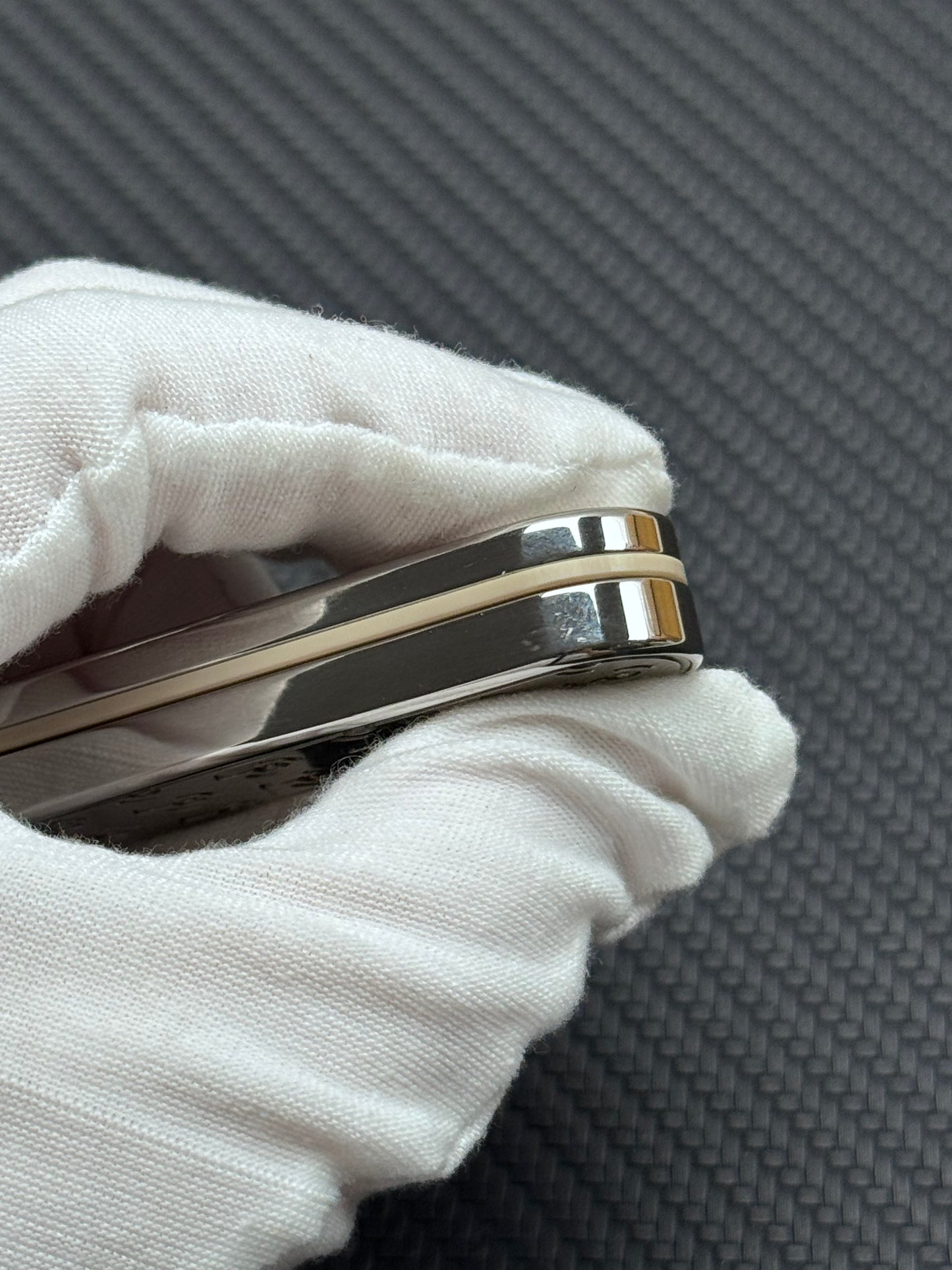 Slider Stainless Steel Limited Edition