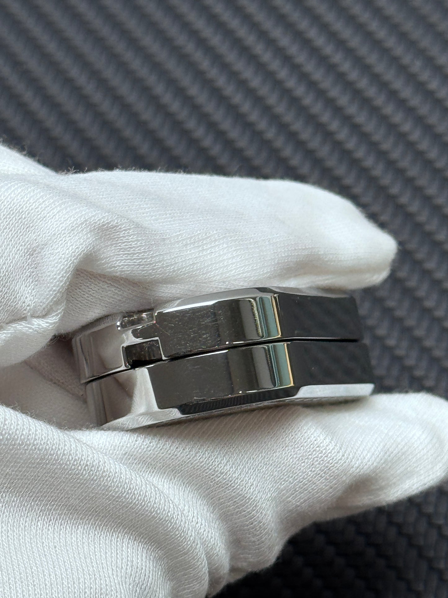 F2.9 Stainless Steel