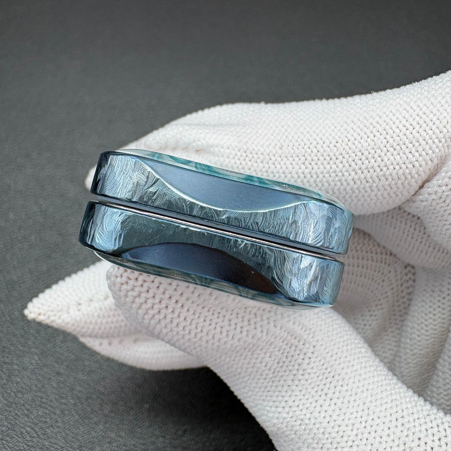 Slim Zirconium