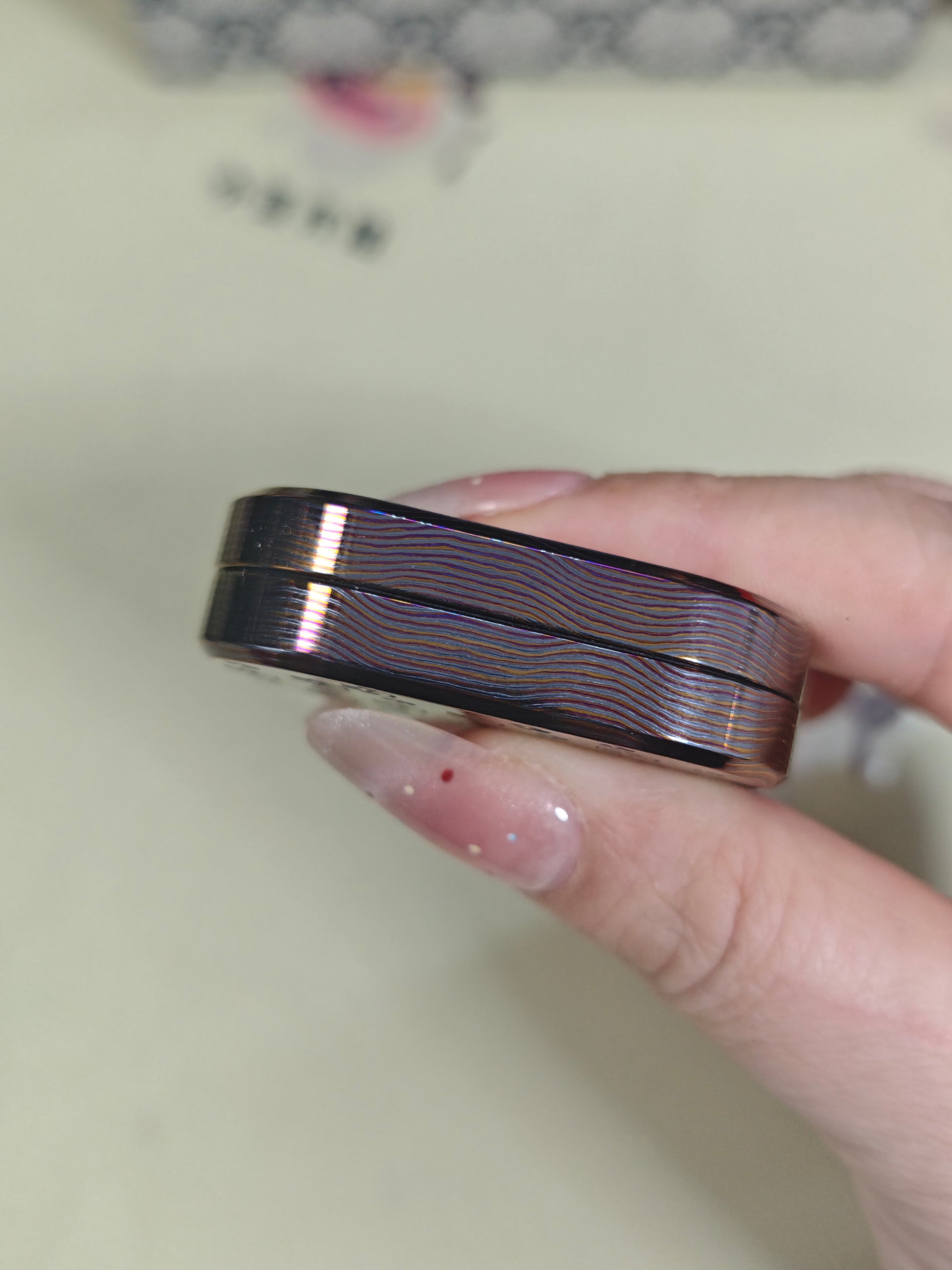 F2.9 Zircuti