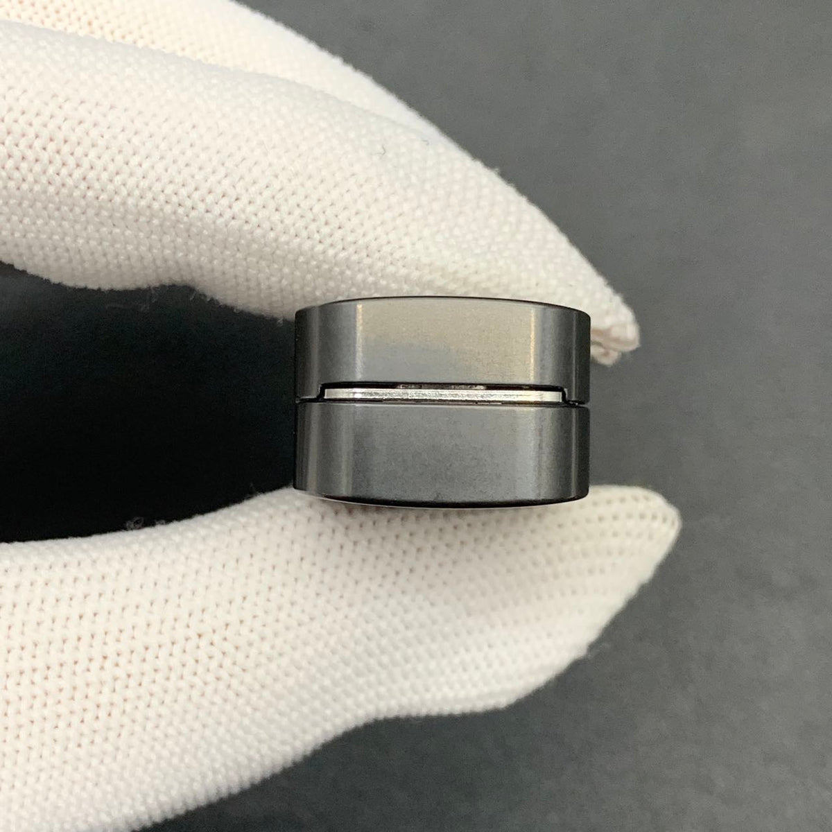 Feng Ling Zirconium Color-Anodized Stonewashed