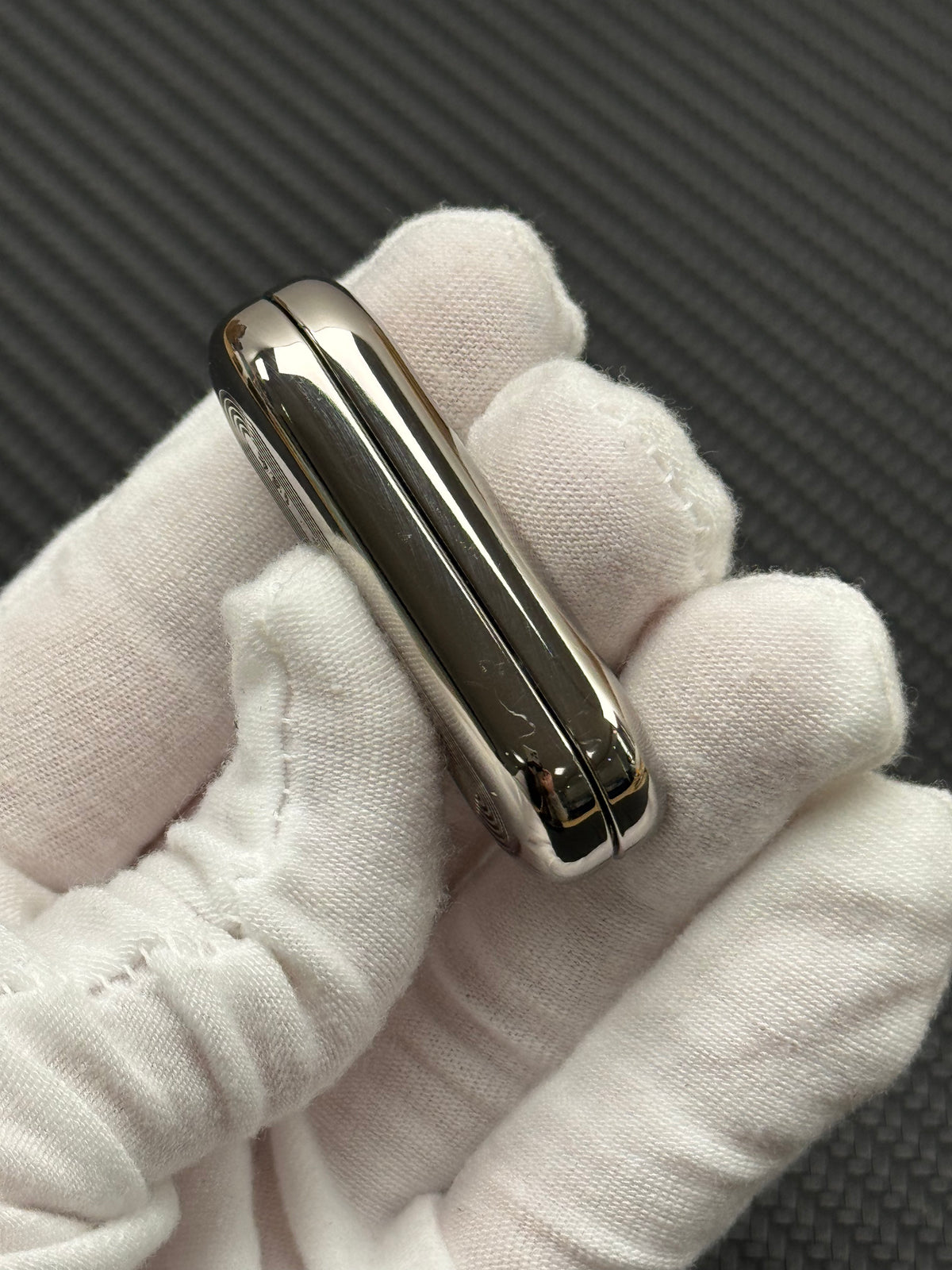 Floating Cloud Titanium Polished