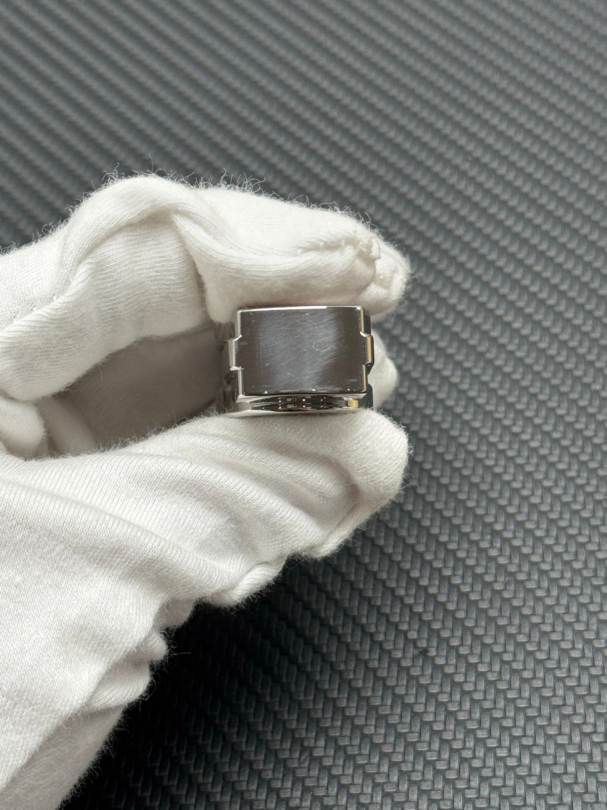 Moon M2 Stainless Steel