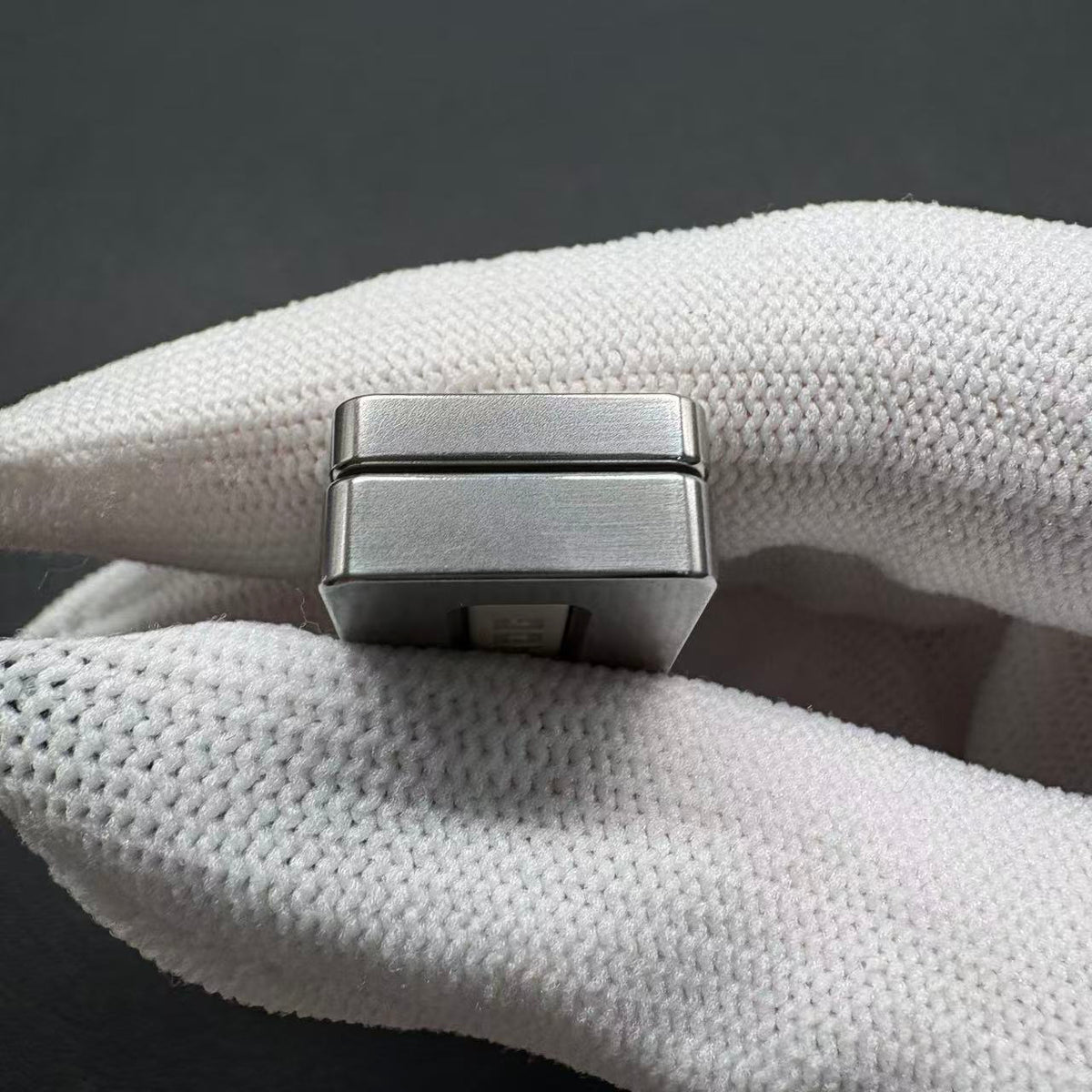 Frog Zirconium