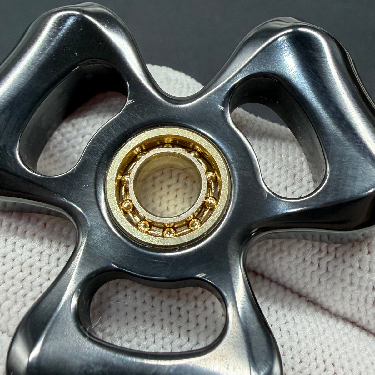 Kiva Zirconium Polished
