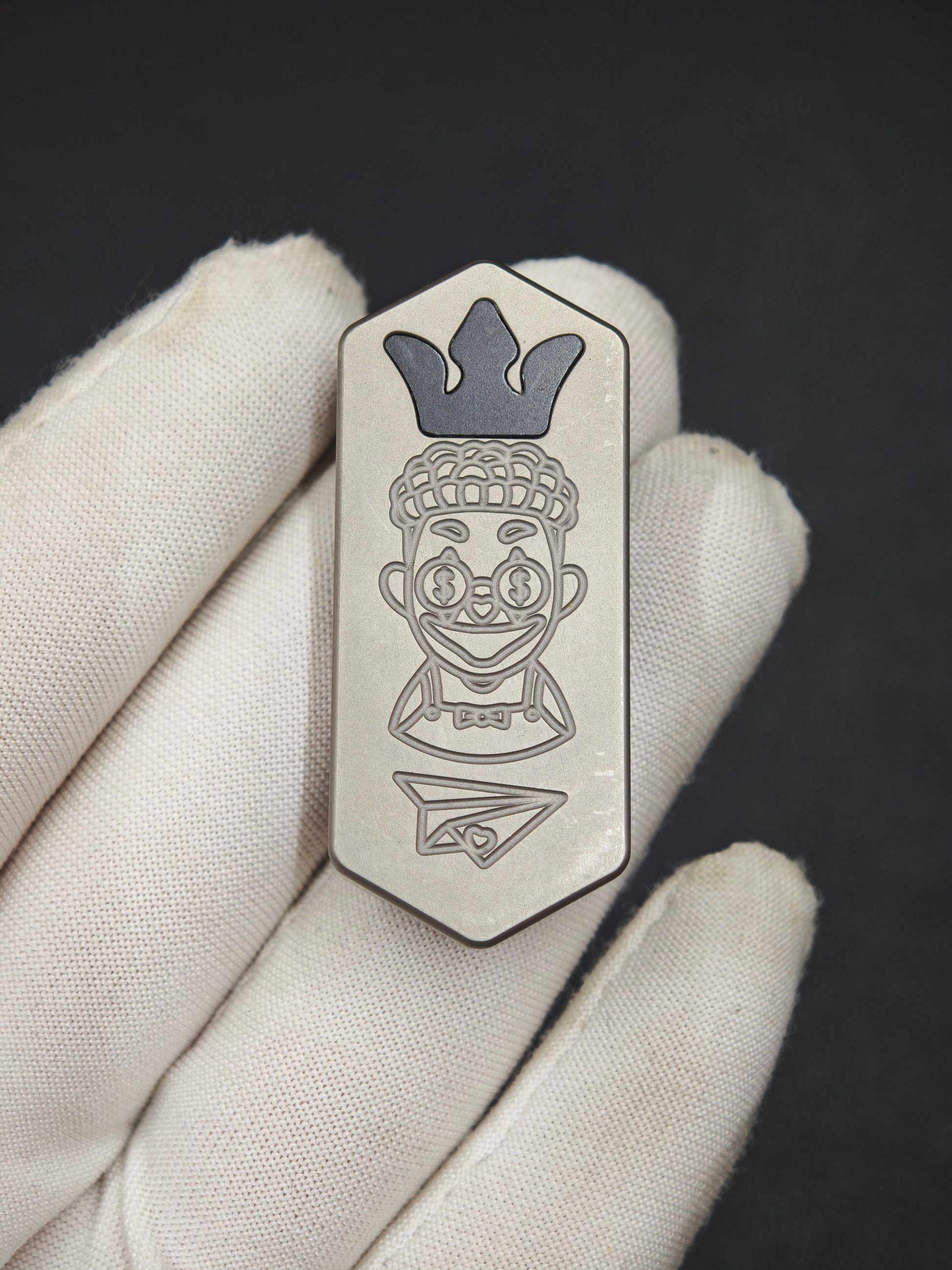 Plane Titanium