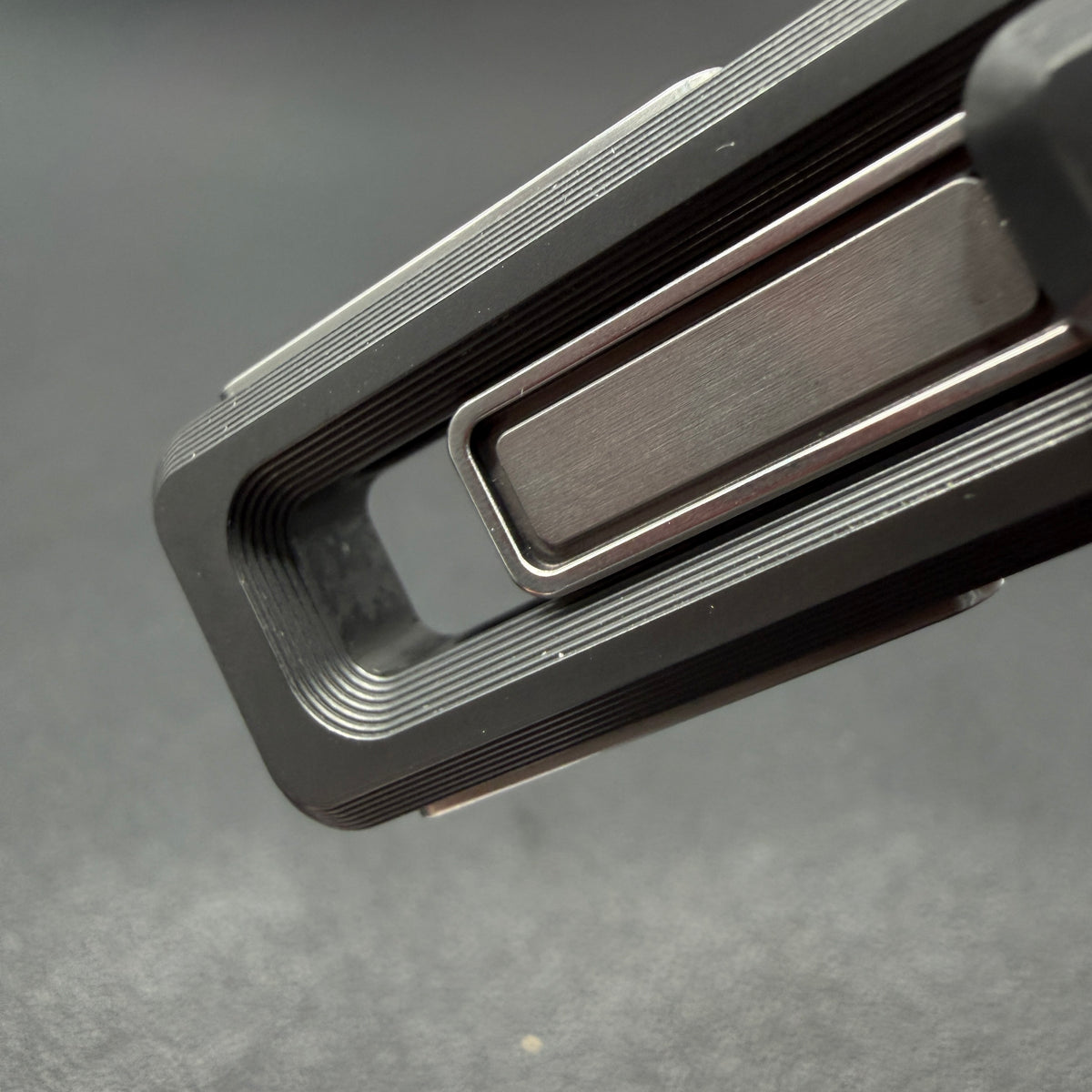 X Lock Zirconium