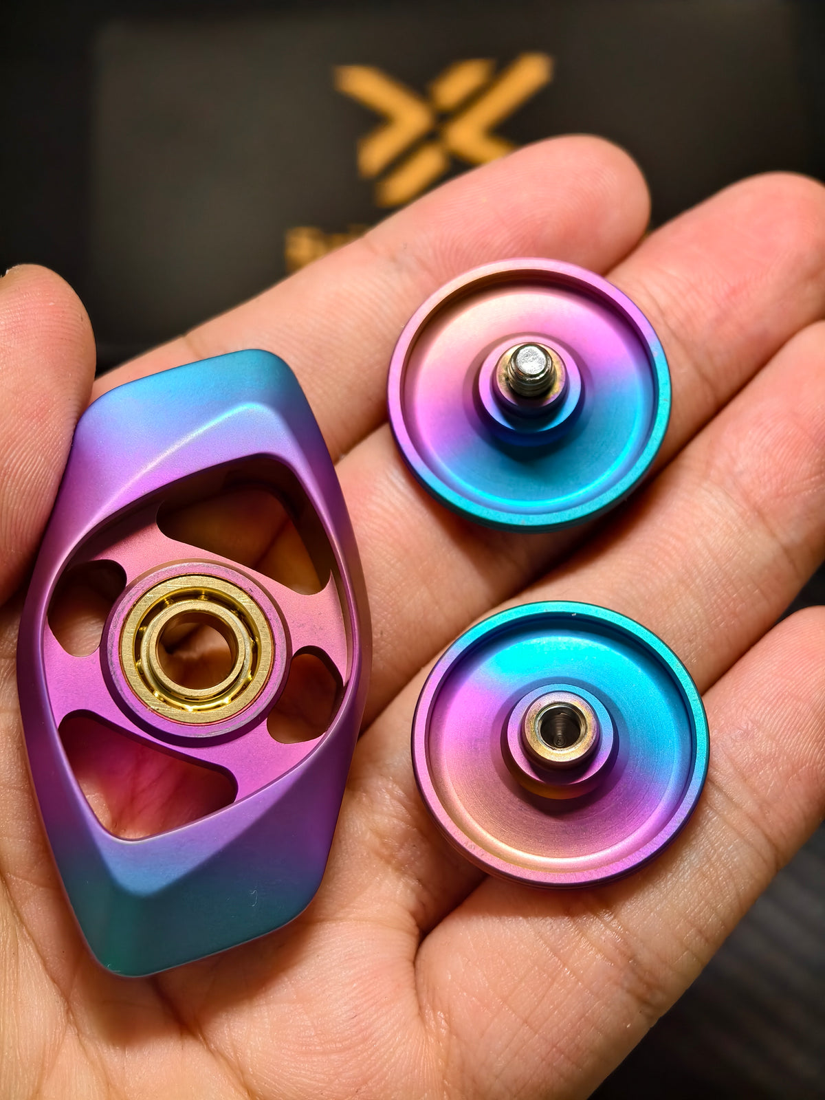 Phantom Dual Leaf Titanium